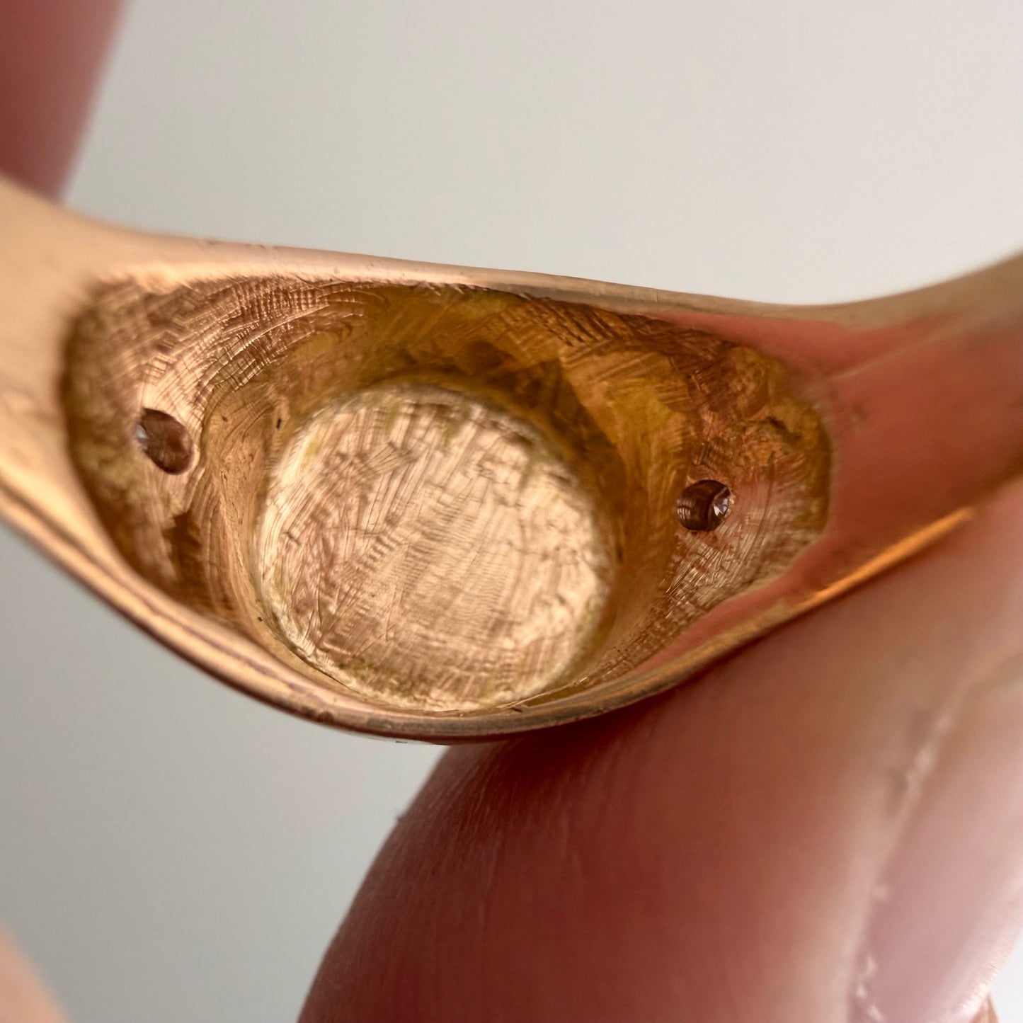 reimagined V I N T A G E // the best witch / 18k rosy yellow gold and diamond round witch signet / size ~6