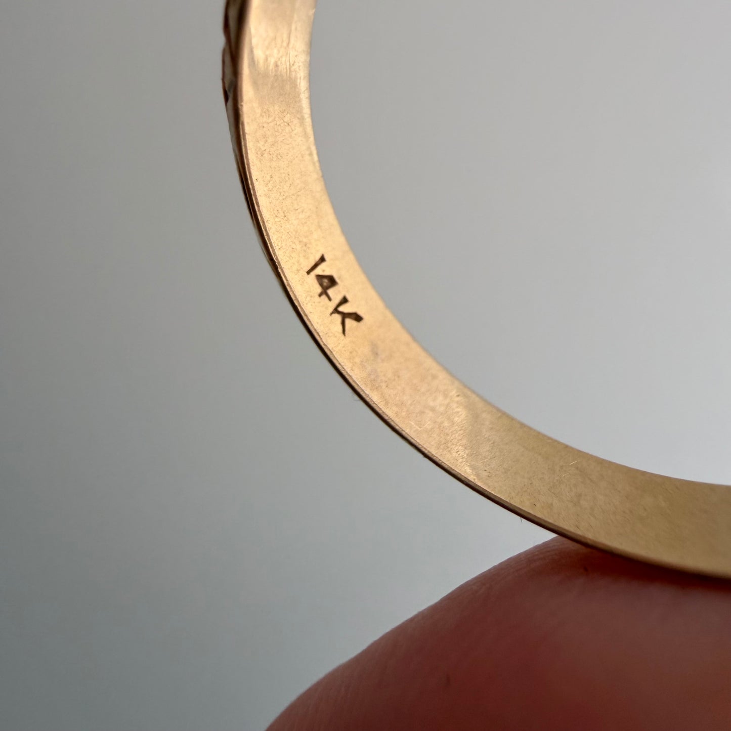 V I N T A G E // eternal blooms / 14k floral patterned eternity wedding band / size 10.5