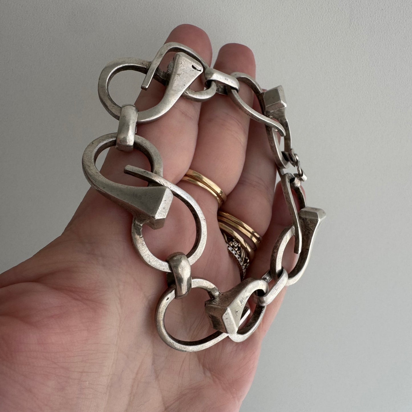 V I N T A G E // infinite nails / sterling silver figure eight horseshoe nail link bracelet / ~7.5", 44.1g