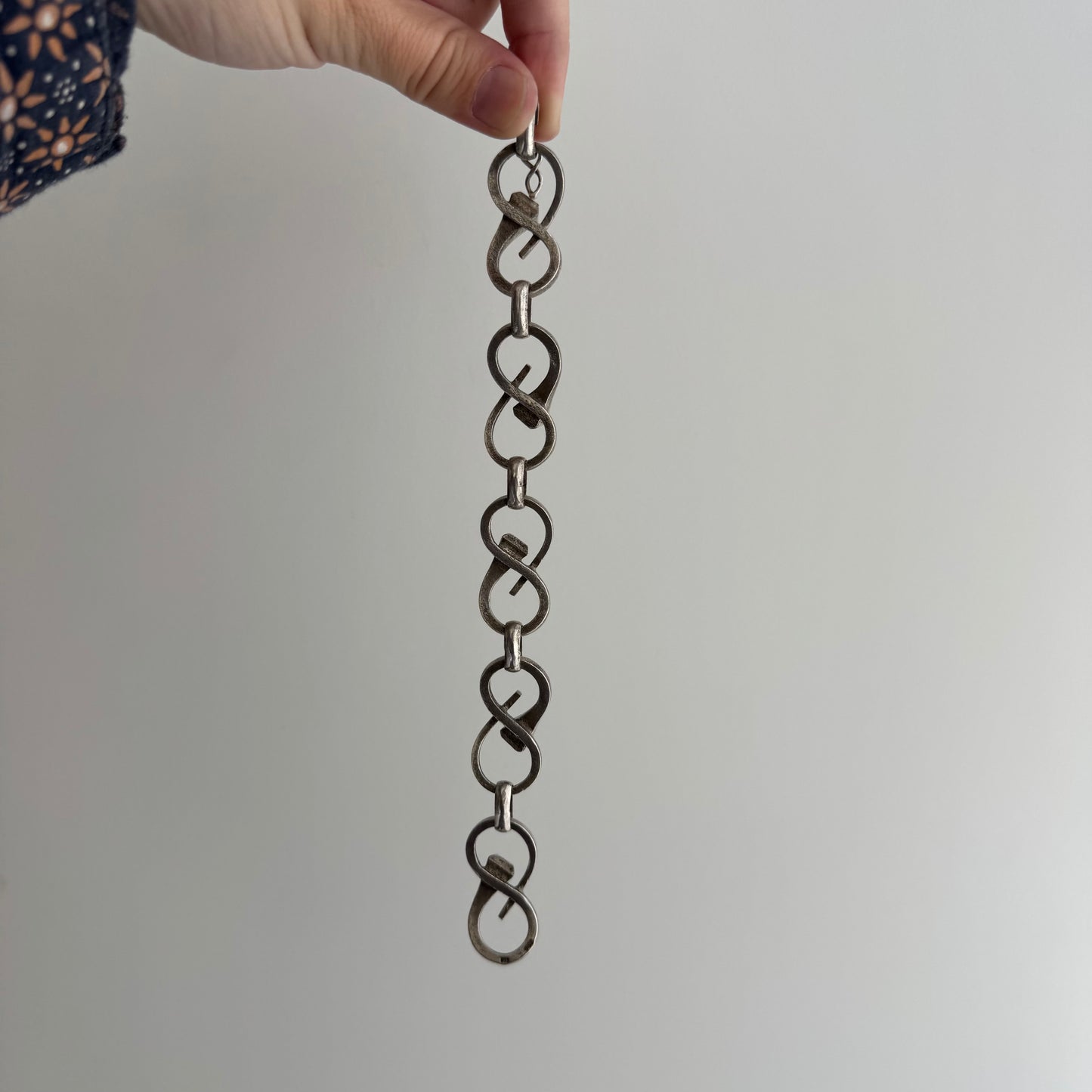 V I N T A G E // infinite nails / sterling silver figure eight horseshoe nail link bracelet / ~7.5", 44.1g