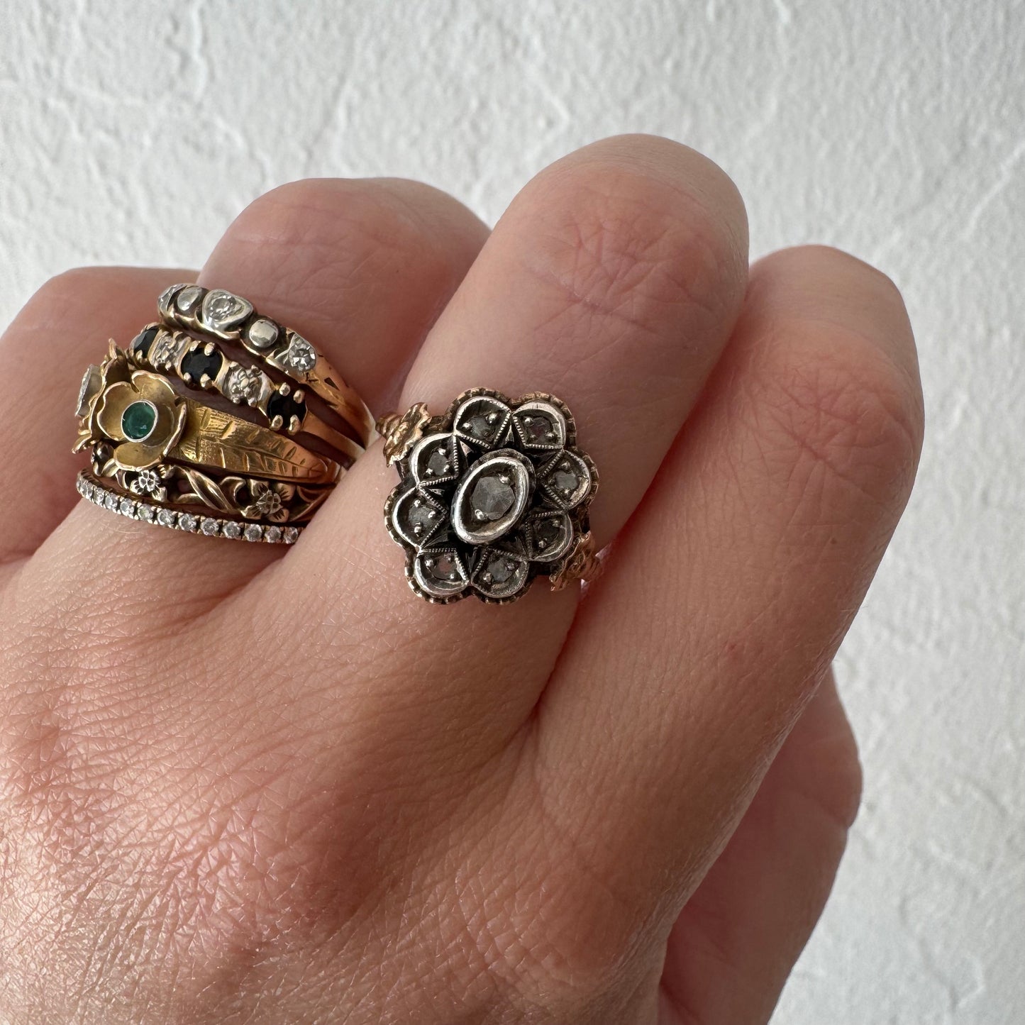 A N T I Q U E // star flower / late Georgian sterling silver topped 18k rose cut diamond celestial daisy cluster ring / size
