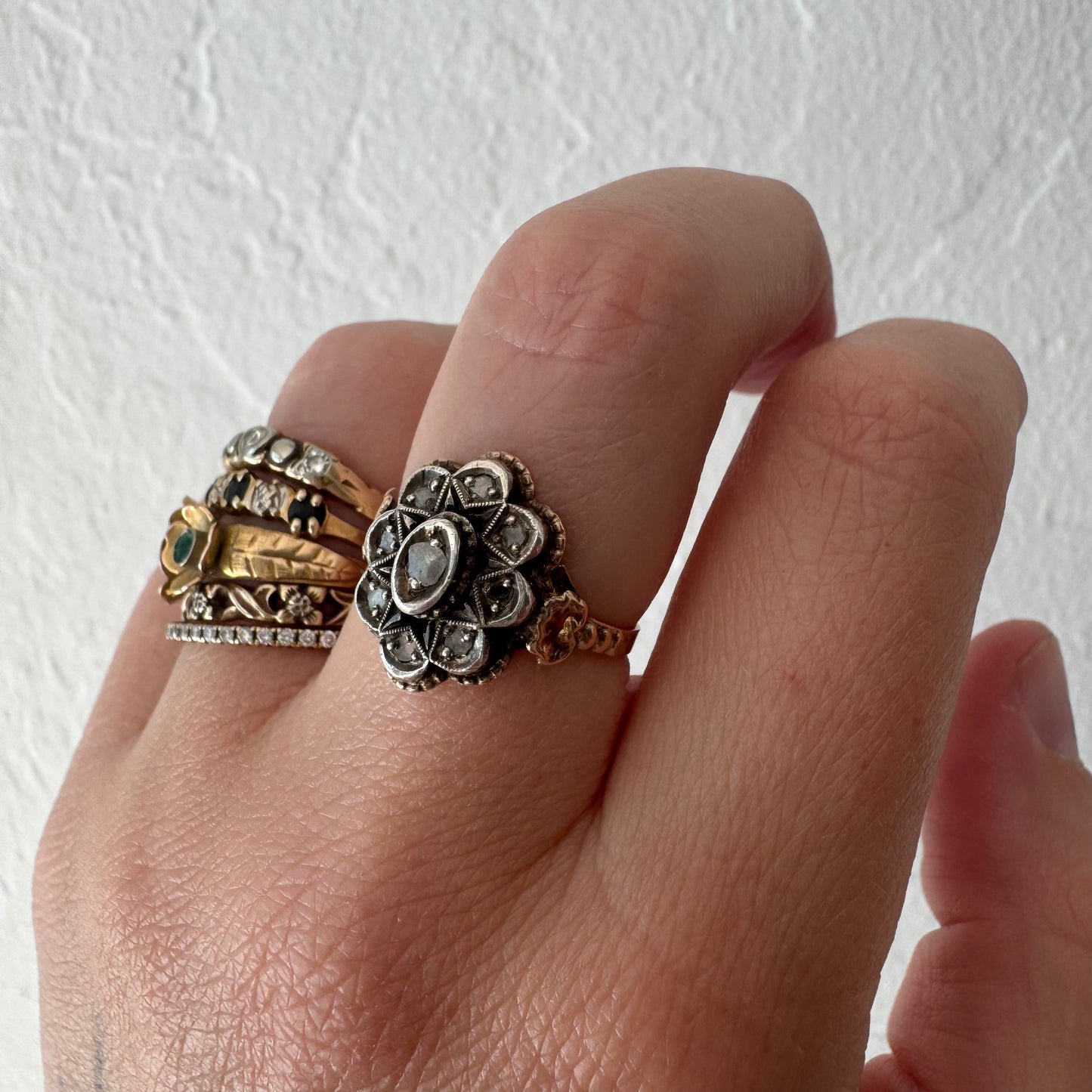 A N T I Q U E // star flower / late Georgian sterling silver topped 18k rose cut diamond celestial daisy cluster ring / size