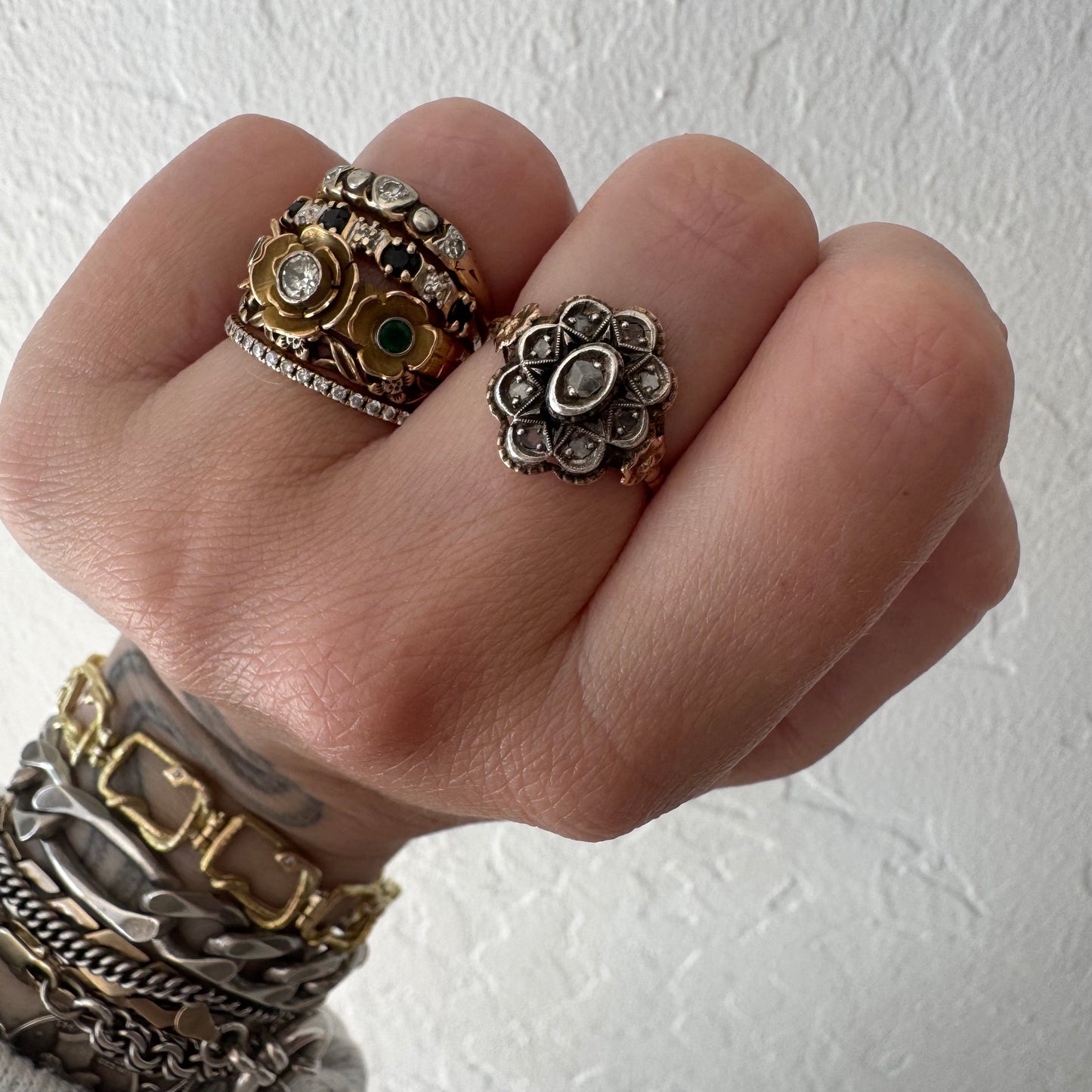 A N T I Q U E // star flower / late Georgian sterling silver topped 18k rose cut diamond celestial daisy cluster ring / size