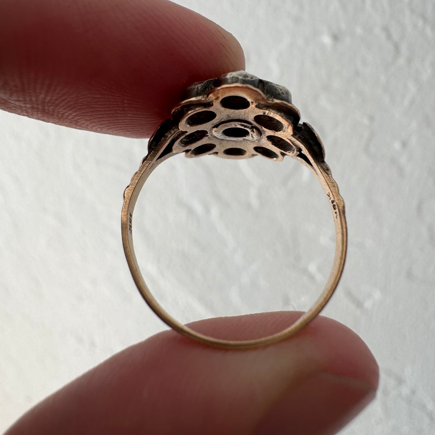 A N T I Q U E // star flower / late Georgian sterling silver topped 18k rose cut diamond celestial daisy cluster ring / size