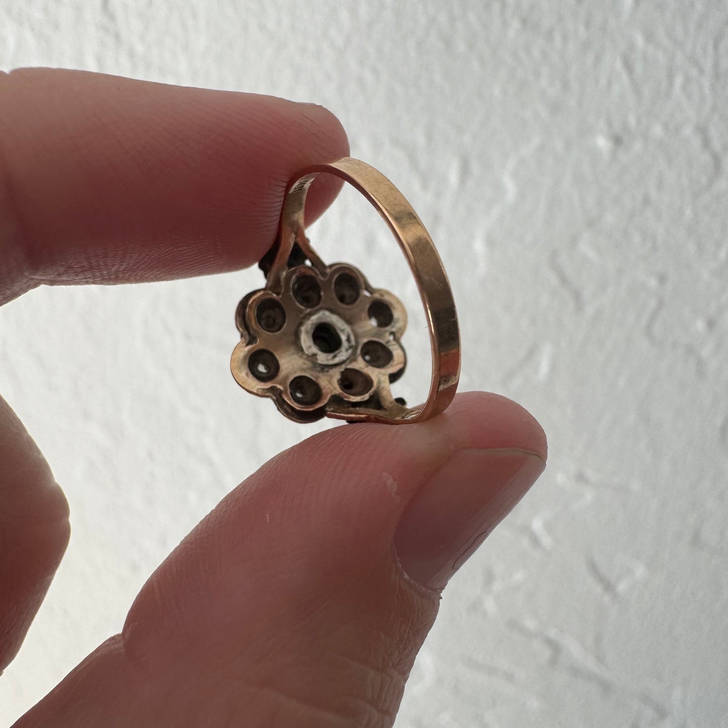 A N T I Q U E // star flower / late Georgian sterling silver topped 18k rose cut diamond celestial daisy cluster ring / size