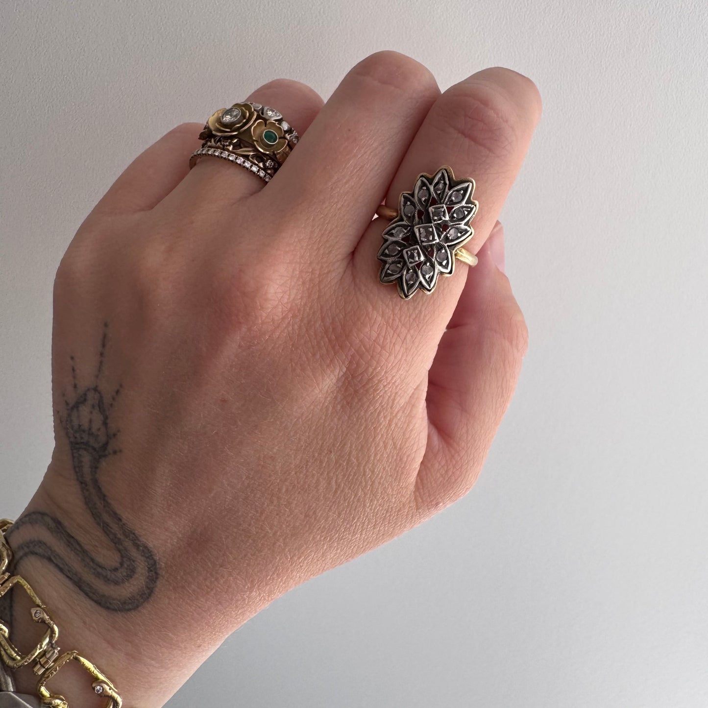 A N T I Q U E // star flower shield / sterling silver topped 14k rose cut diamond celestial daisy cluster shield ring / size 5.75