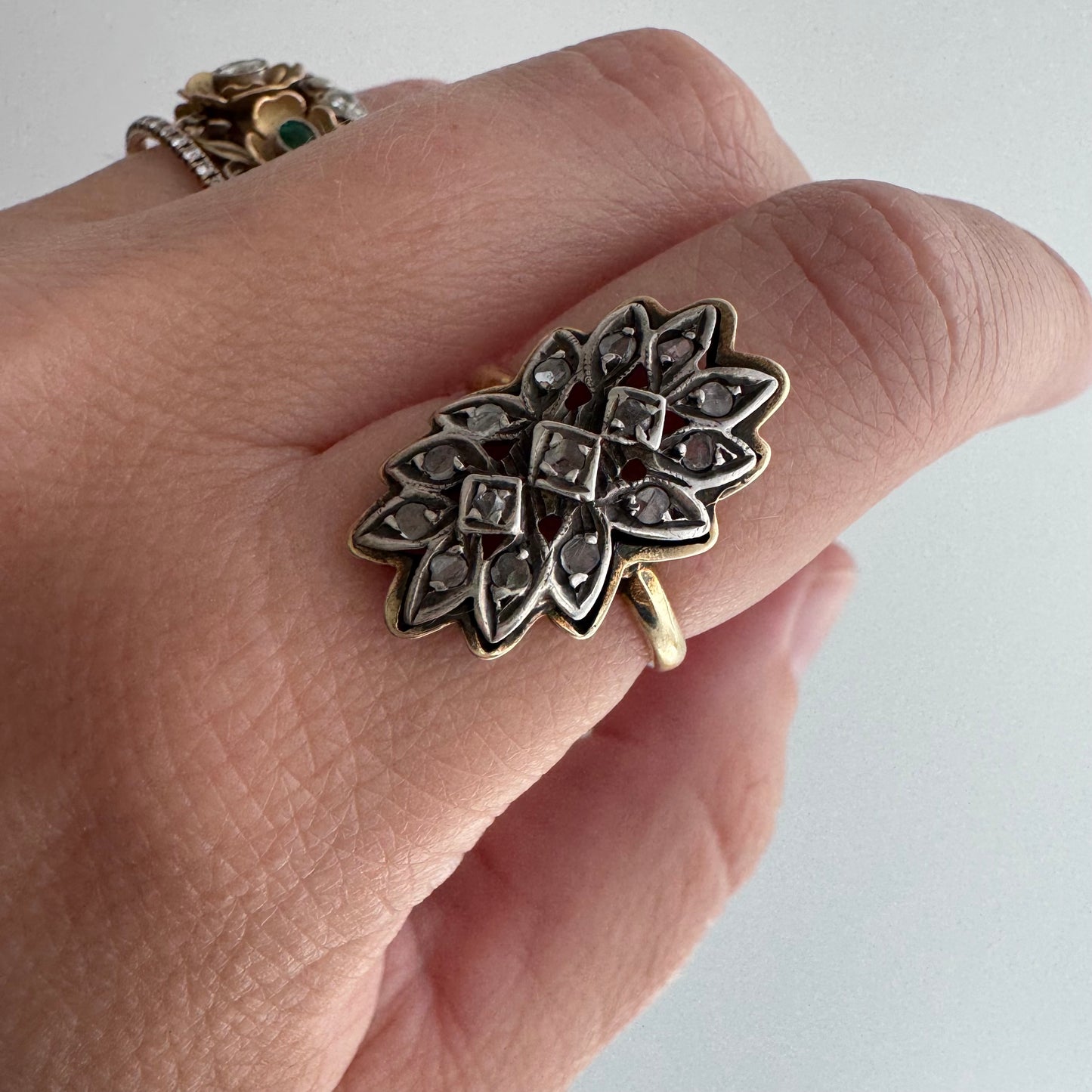 A N T I Q U E // star flower shield / sterling silver topped 14k rose cut diamond celestial daisy cluster shield ring / size 5.75