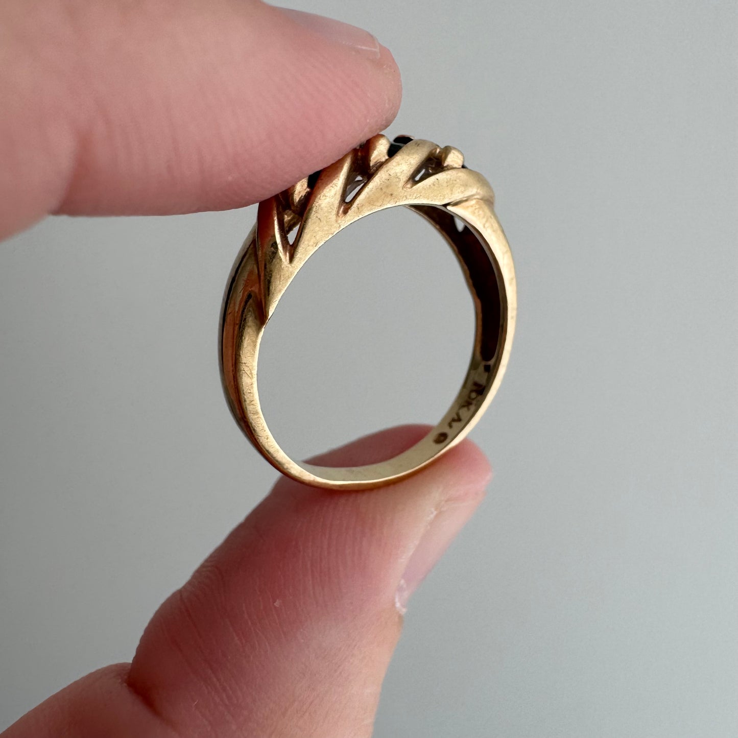V I N T A G E // blue croissant / 10k and marquis blue sapphire half eternity domed croissant band / size 7.25