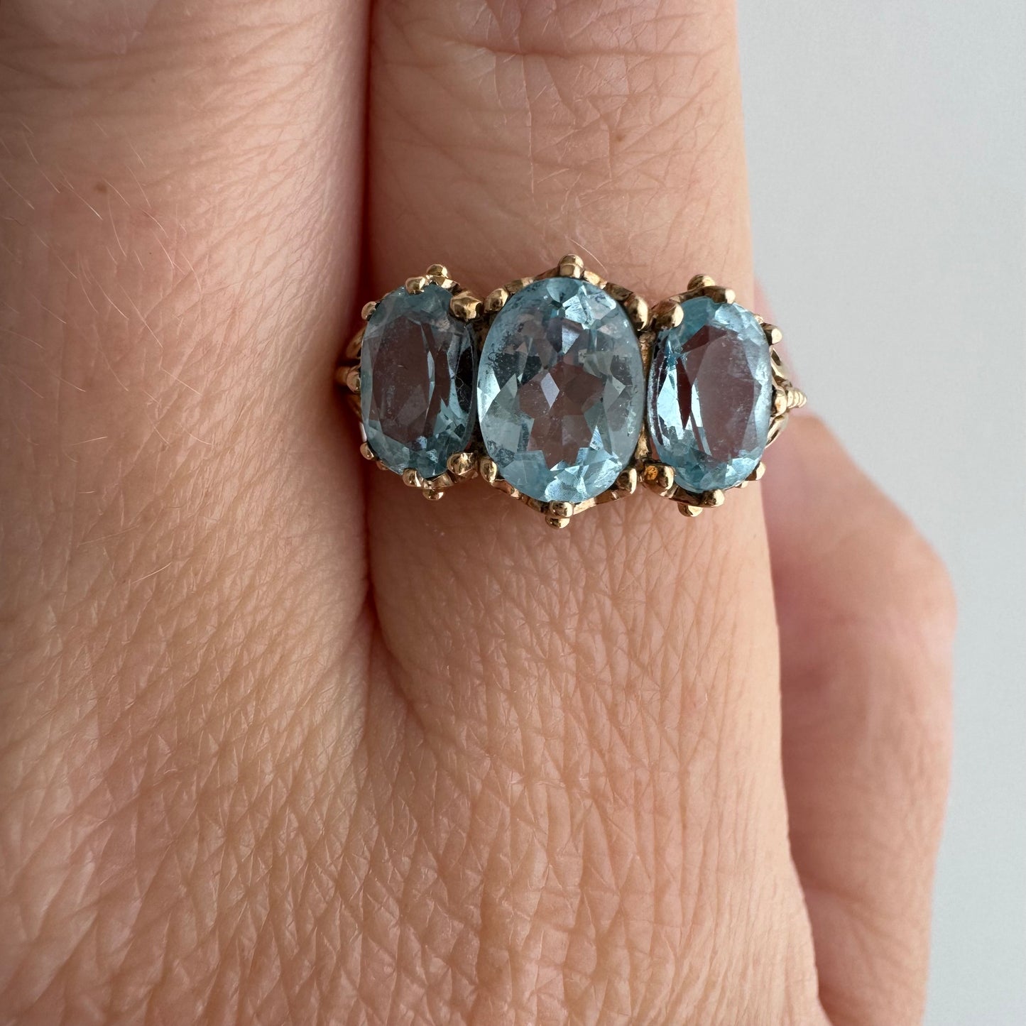 V I N T A G E // blue trilogy / 9k and blue spinel whimsical trilogy ring / size 6.75