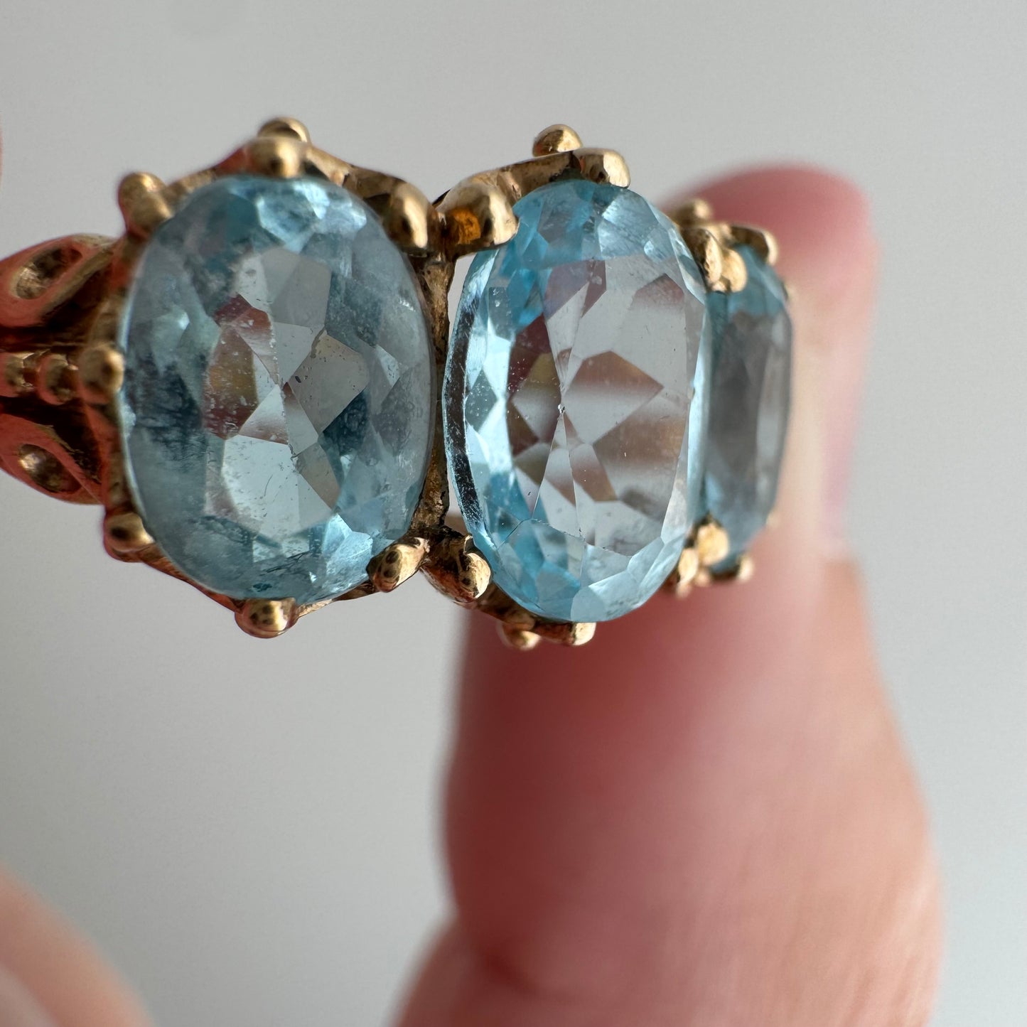 V I N T A G E // blue trilogy / 9k and blue spinel whimsical trilogy ring / size 6.75