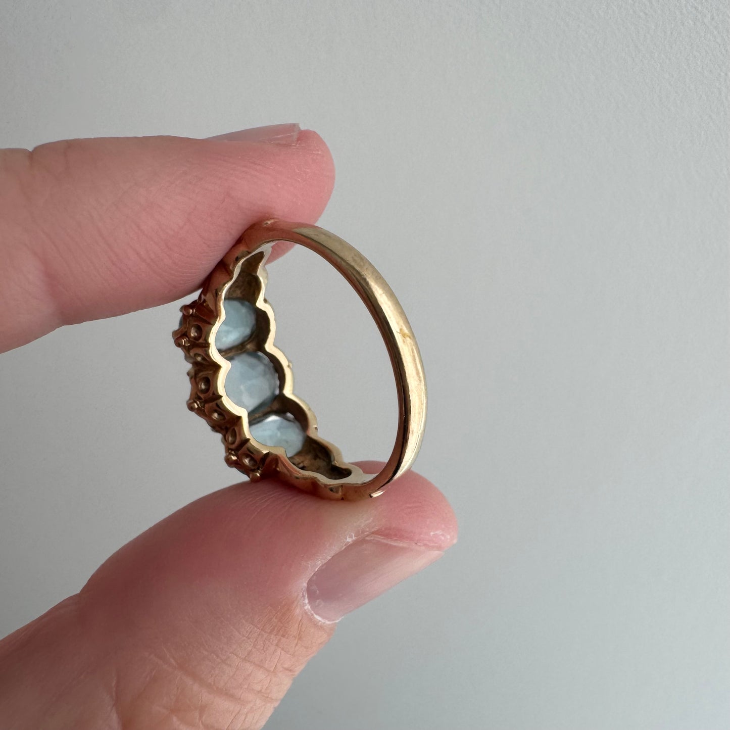 V I N T A G E // blue trilogy / 9k and blue spinel whimsical trilogy ring / size 6.75