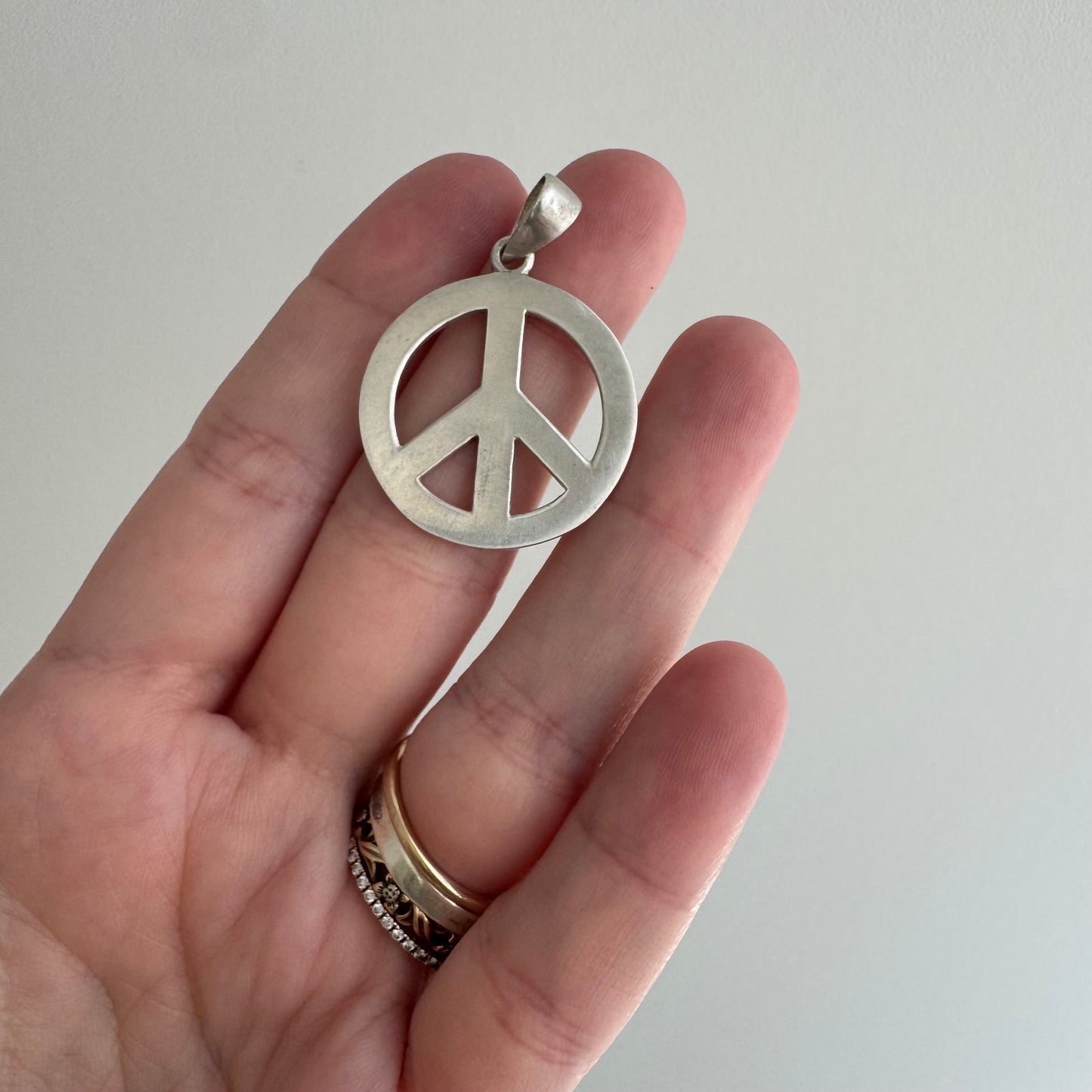 V I N T A G E // after justice / sterling silver peace sign / a pendant