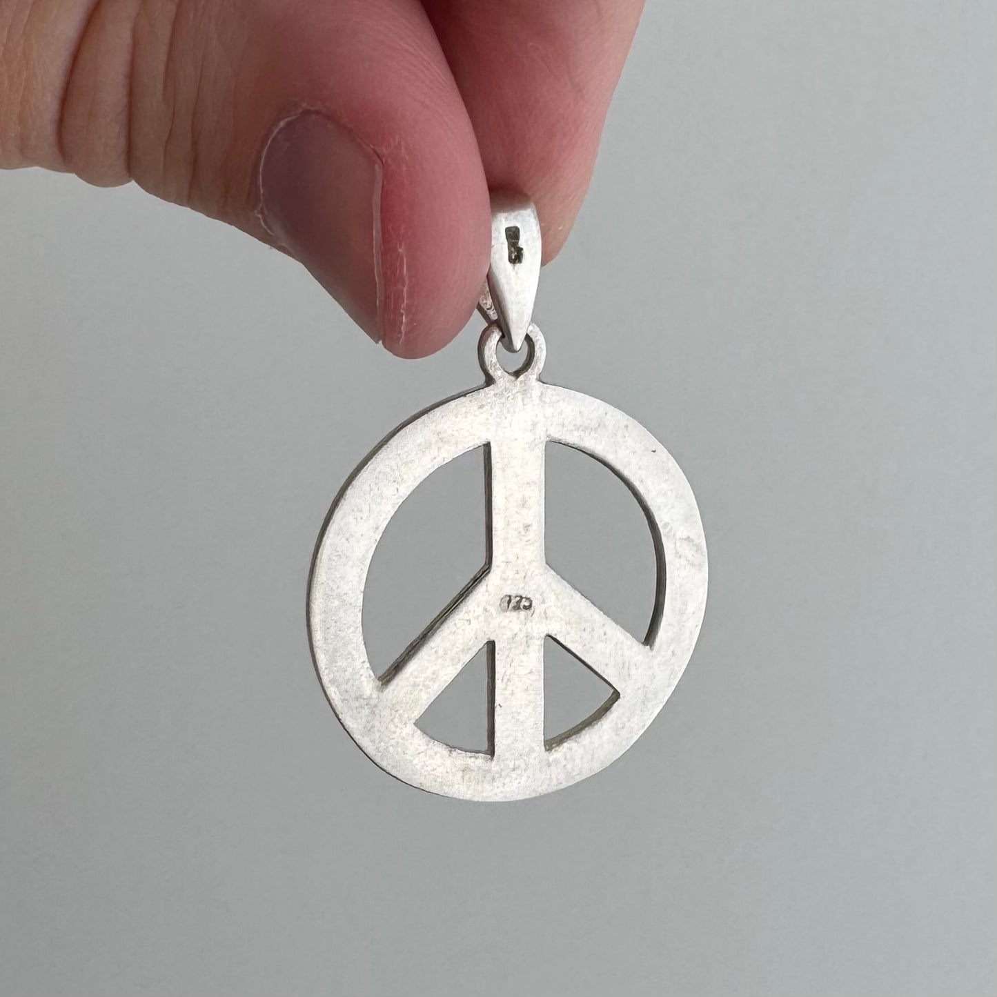 V I N T A G E // after justice / sterling silver peace sign / a pendant