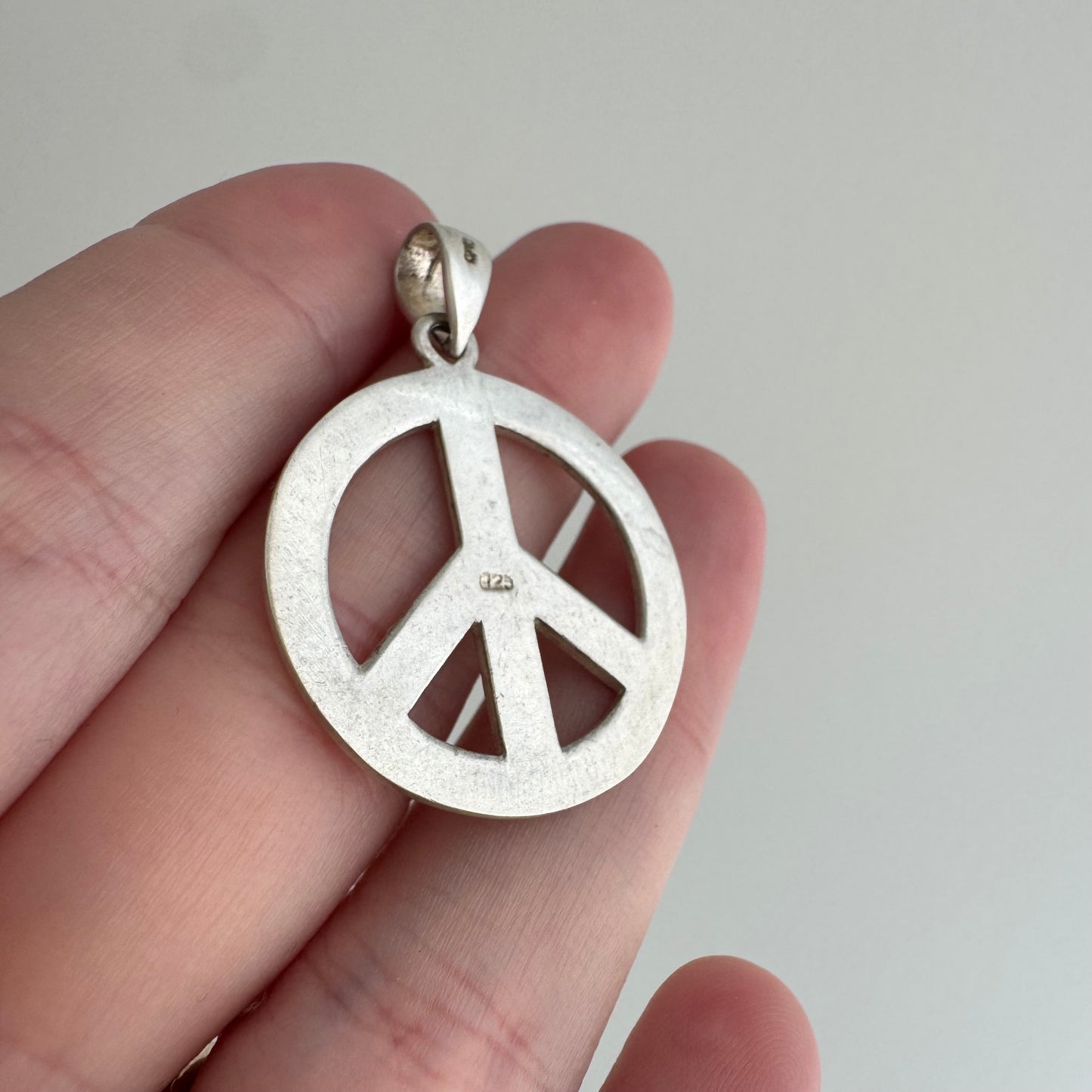 V I N T A G E // after justice / sterling silver peace sign / a pendant
