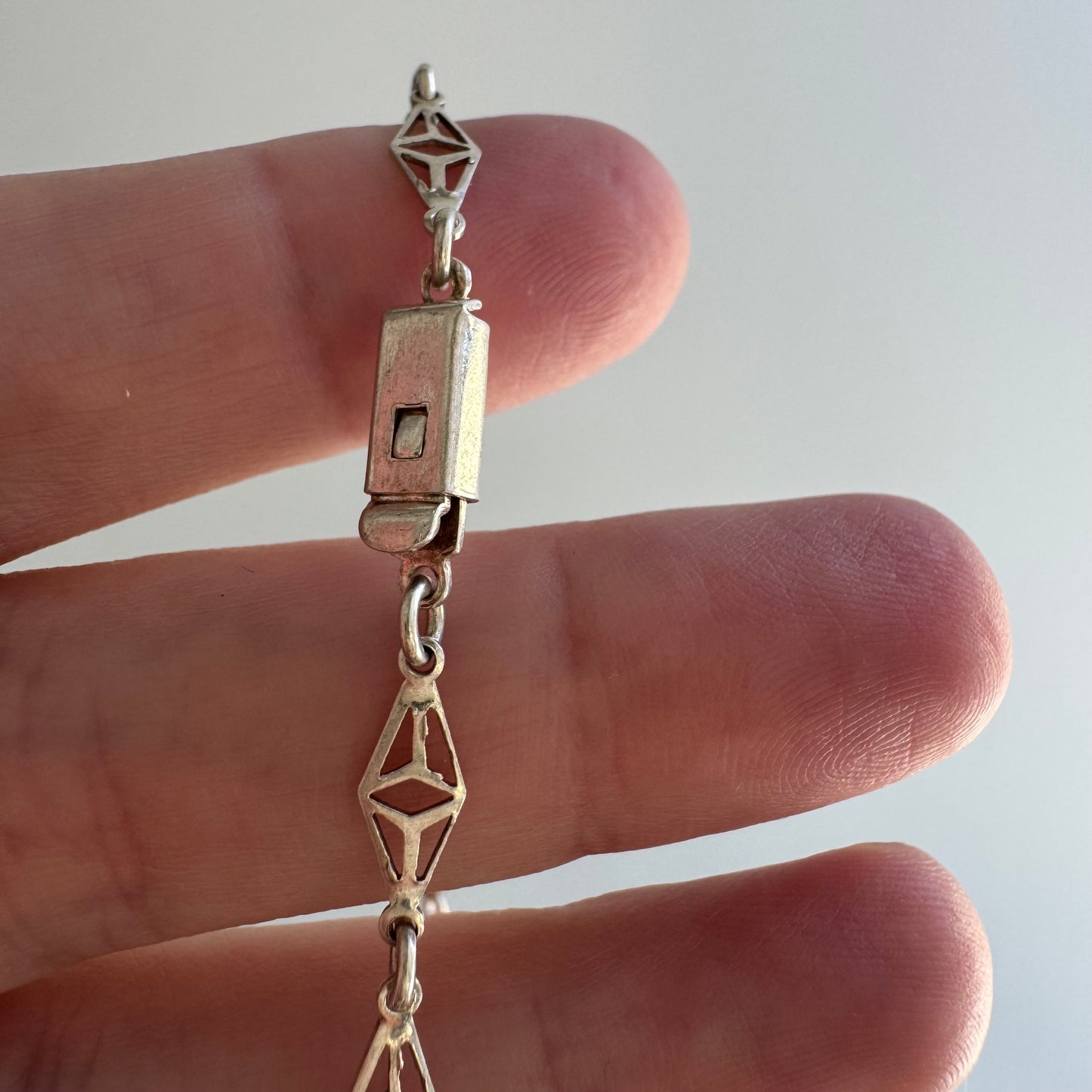 V I N T A G E // string of kites / sterling silver fancy filigree link chain necklace / 23.75", 6g