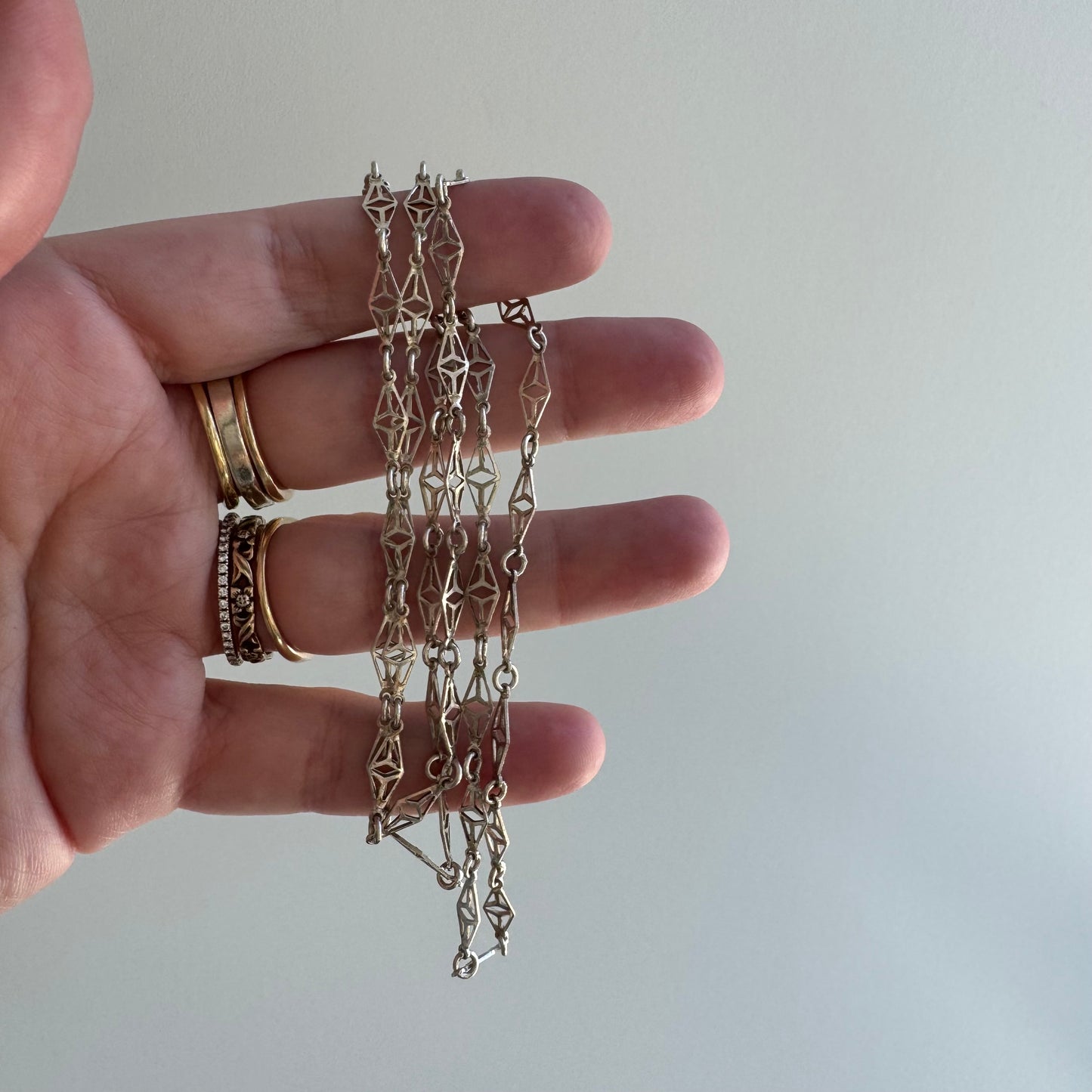 V I N T A G E // string of kites / sterling silver fancy filigree link chain necklace / 23.75", 6g