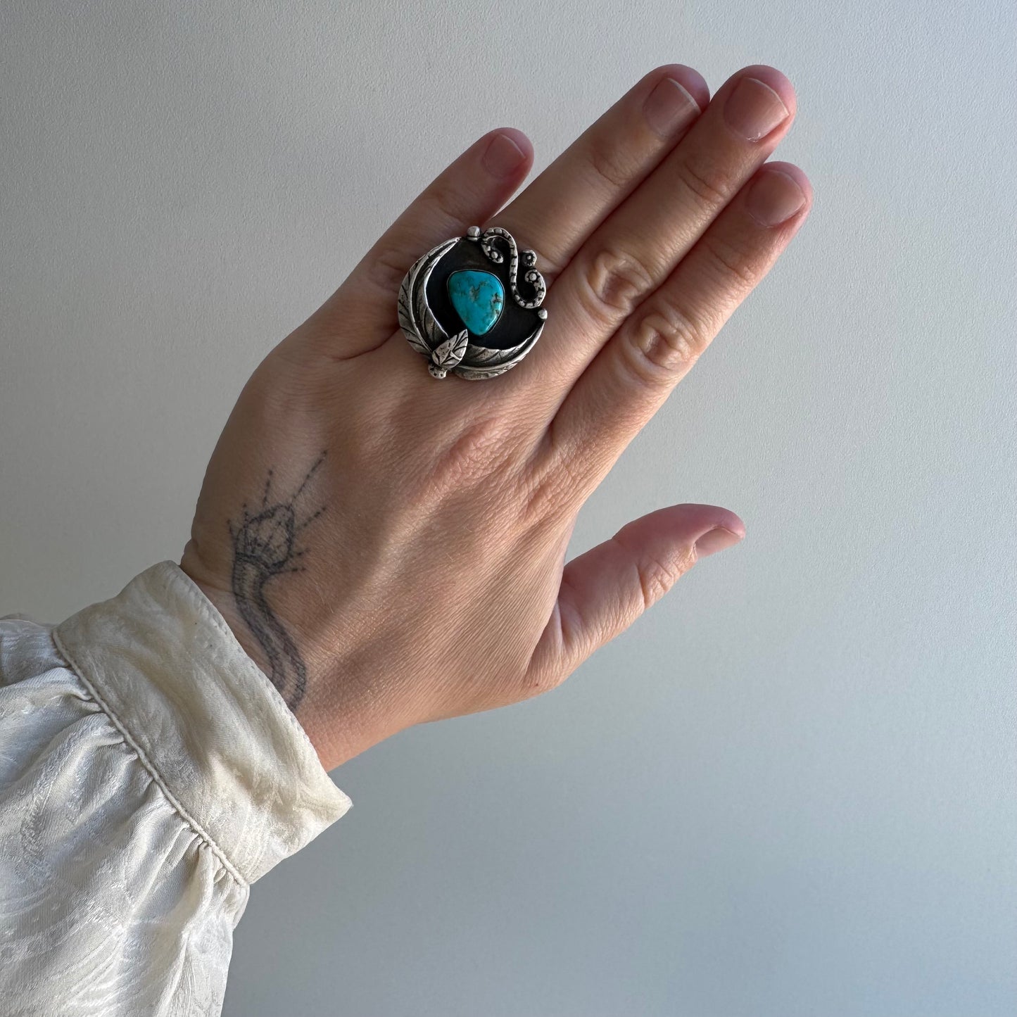 V I N T A G E // infinite change / sterling silver and turquoise statement ring / size 5ish