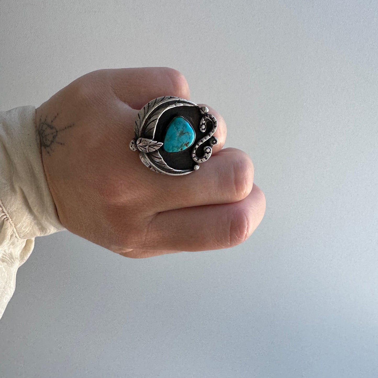 V I N T A G E // infinite change / sterling silver and turquoise statement ring / size 5ish