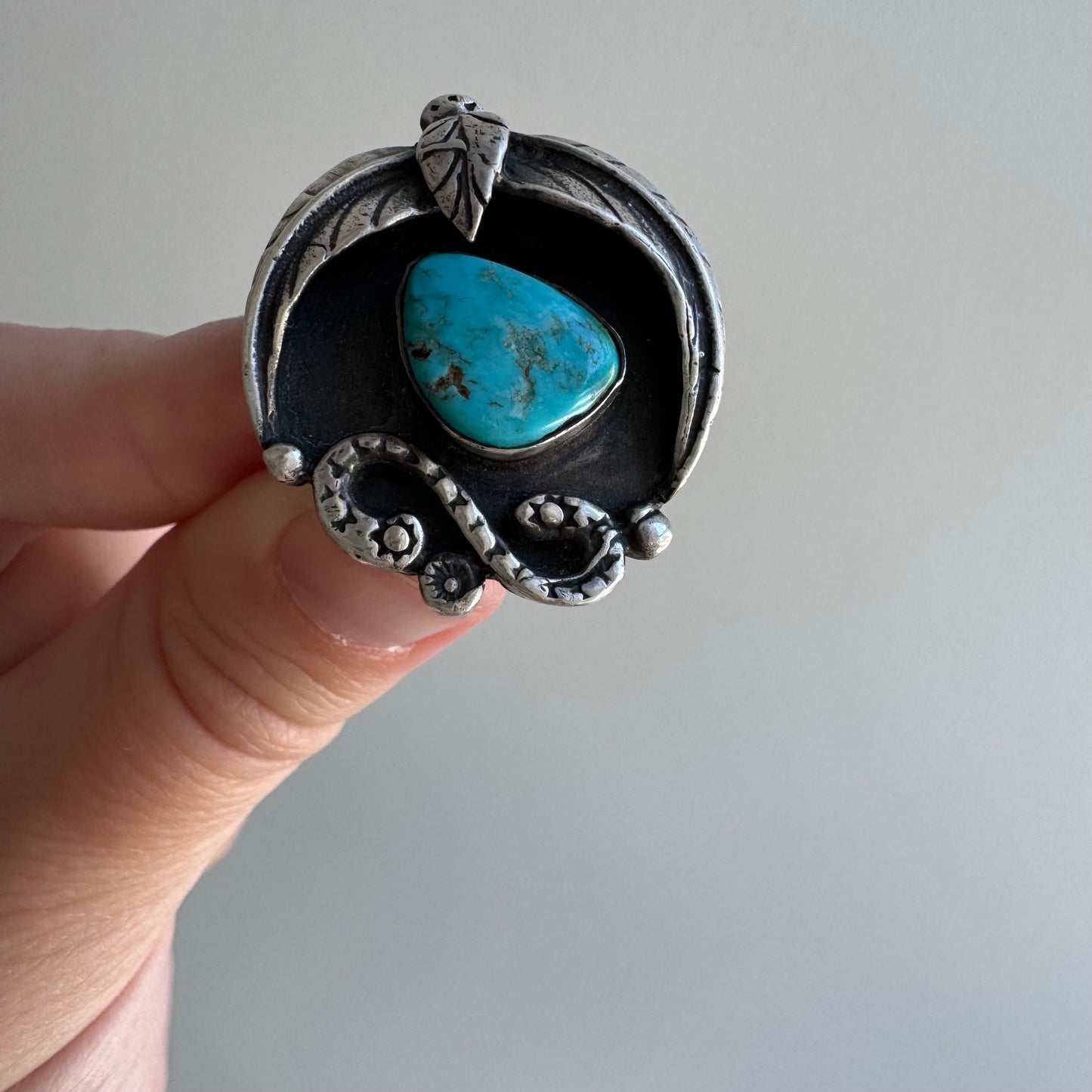 V I N T A G E // infinite change / sterling silver and turquoise statement ring / size 5ish