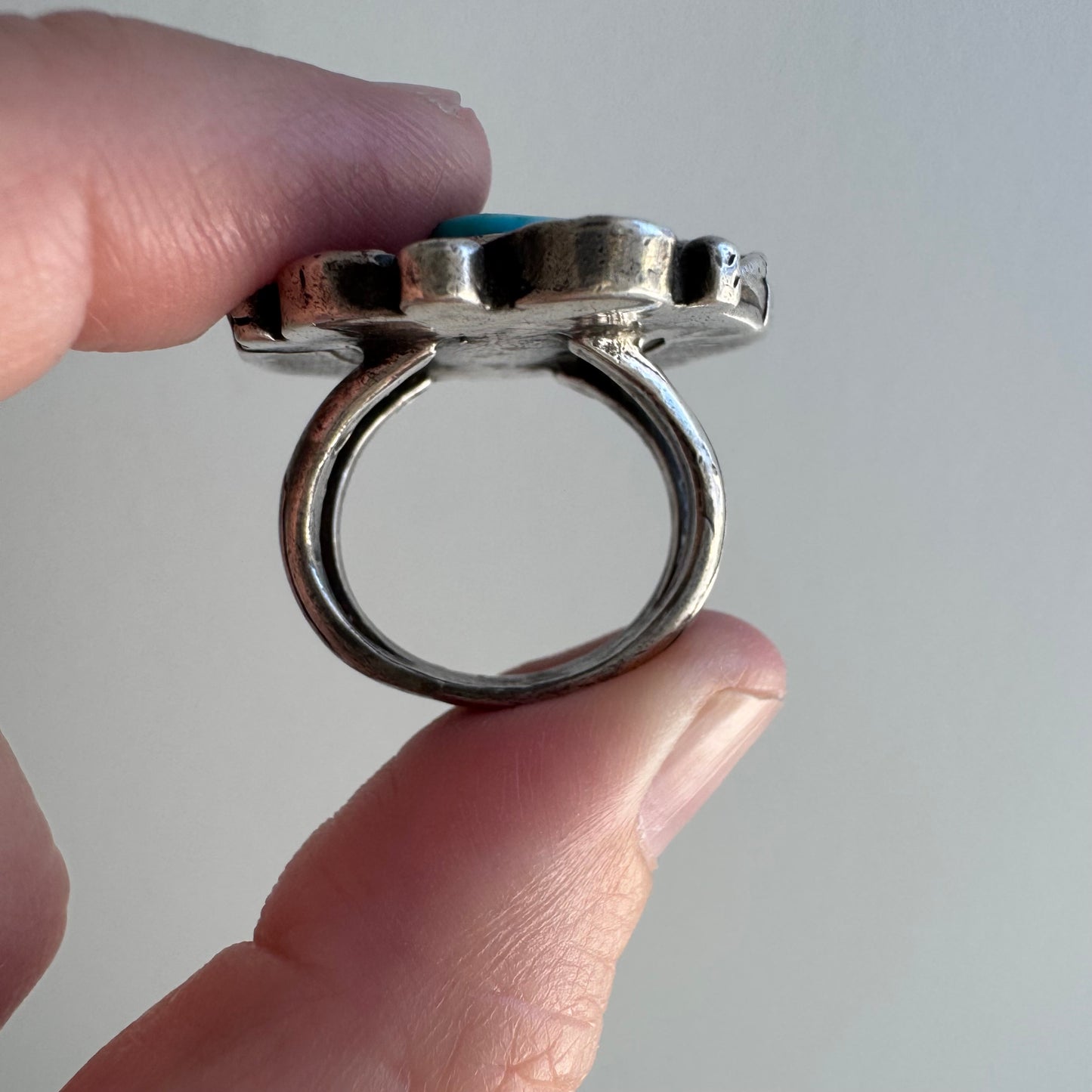 V I N T A G E // infinite change / sterling silver and turquoise statement ring / size 5ish