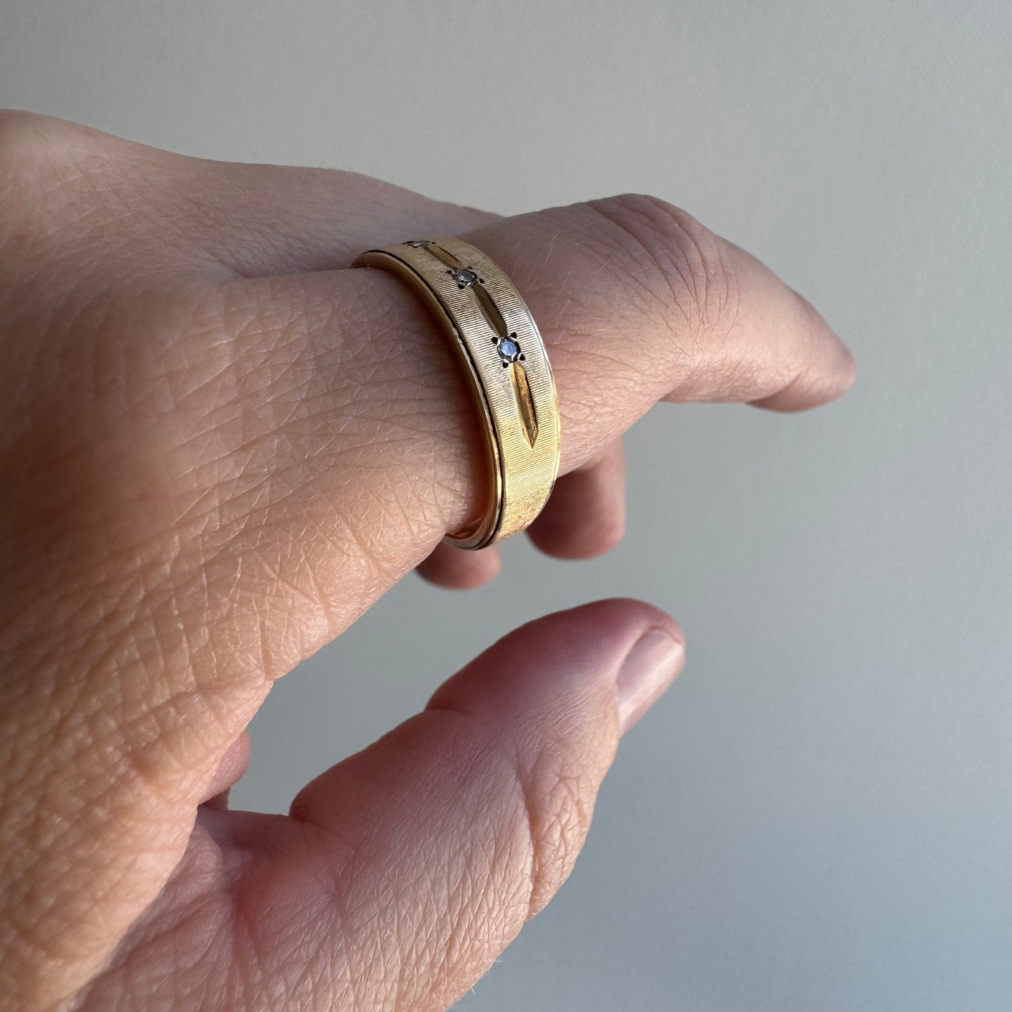 V I N T A G E // subtle stars / 14k and diamond trilogy half eternity tapered wide band / size ~8.75