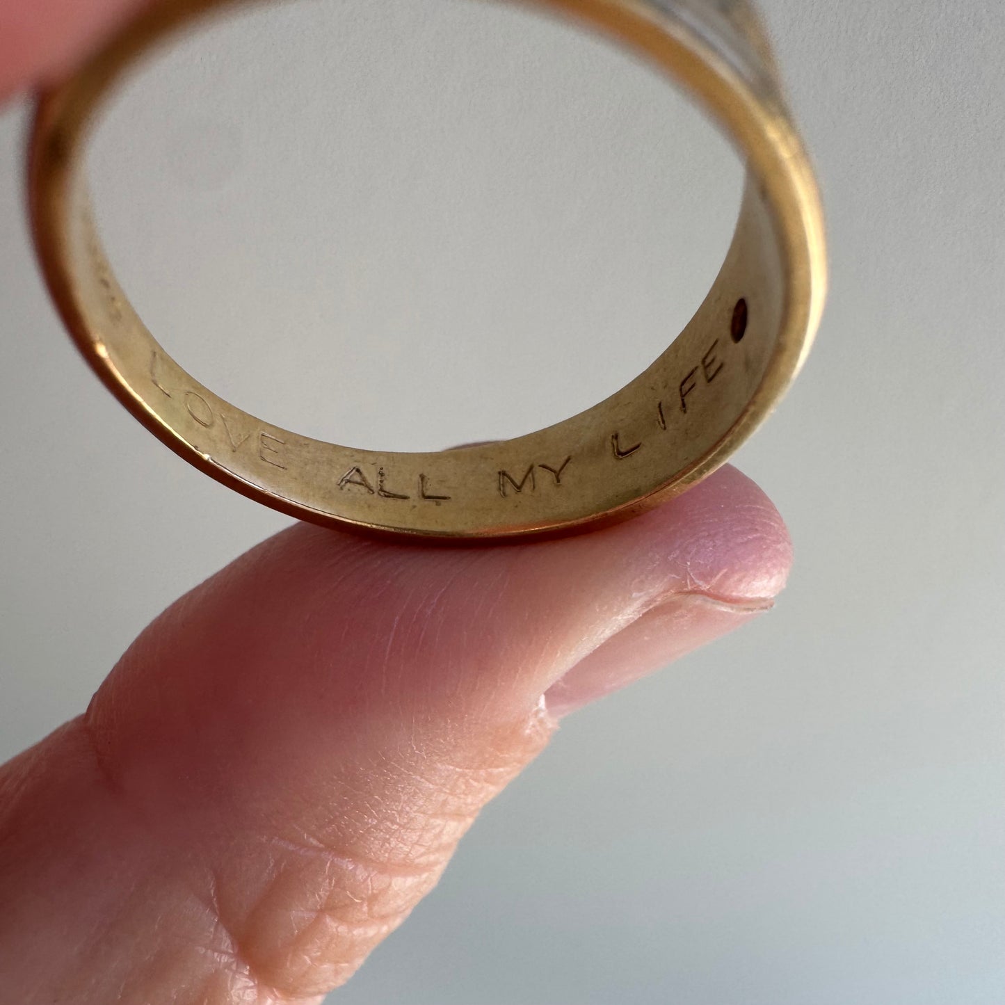 V I N T A G E // subtle stars / 14k and diamond trilogy half eternity tapered wide band / size ~8.75