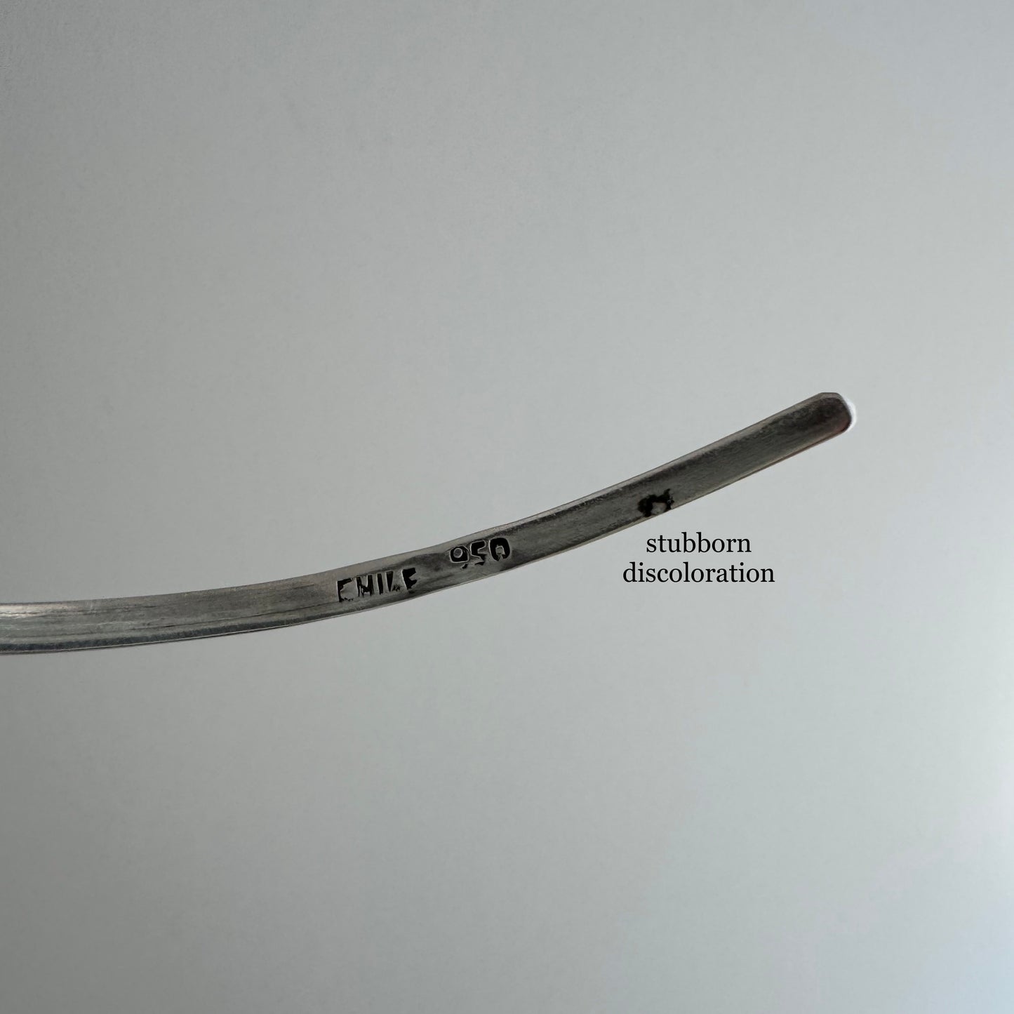 V I N T A G E // open loop / 950 silver flat narrow collar necklace / flexible 14"