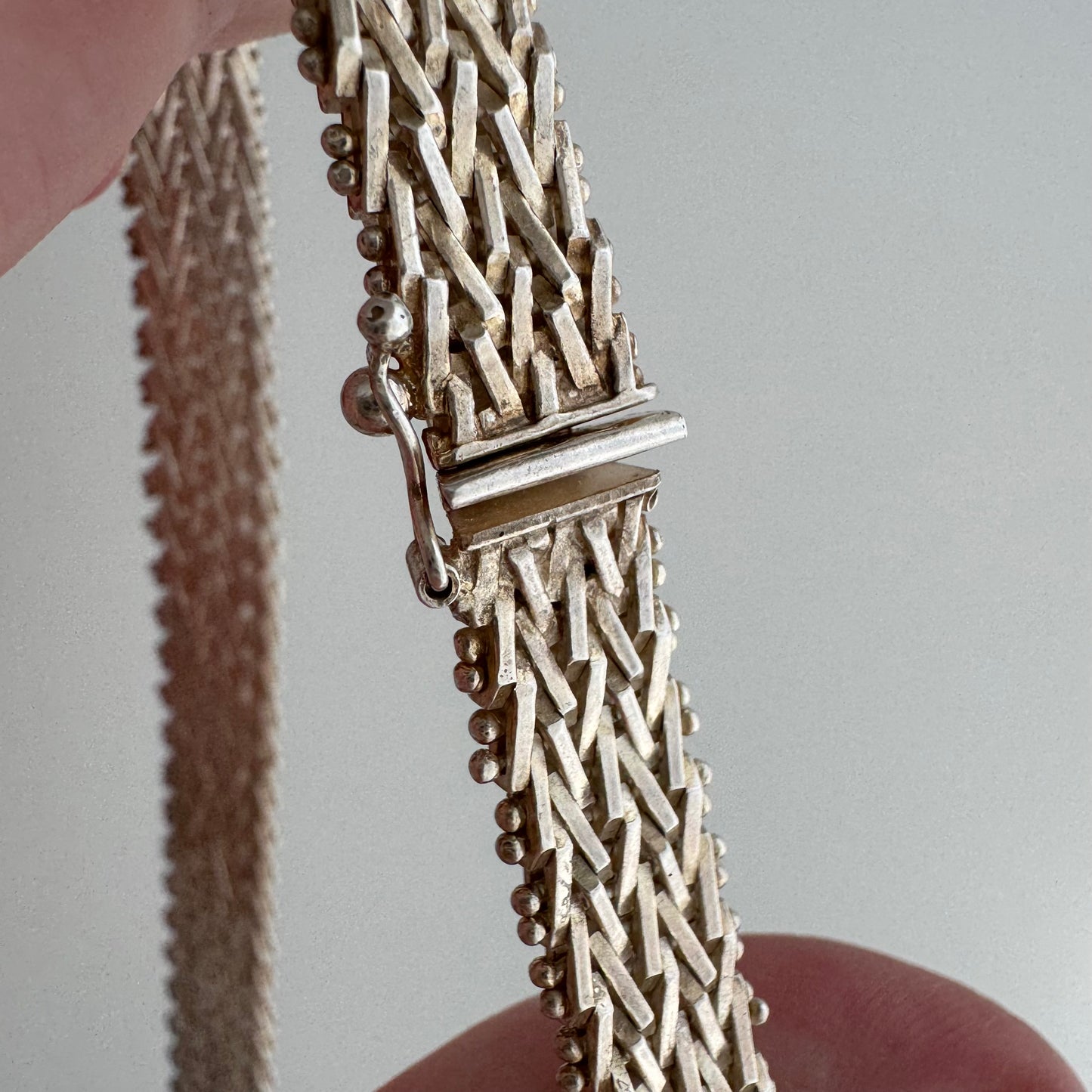 V I N T A G E // weave it together / bright white sterling silver flat woven necklace / 17", 56.8g