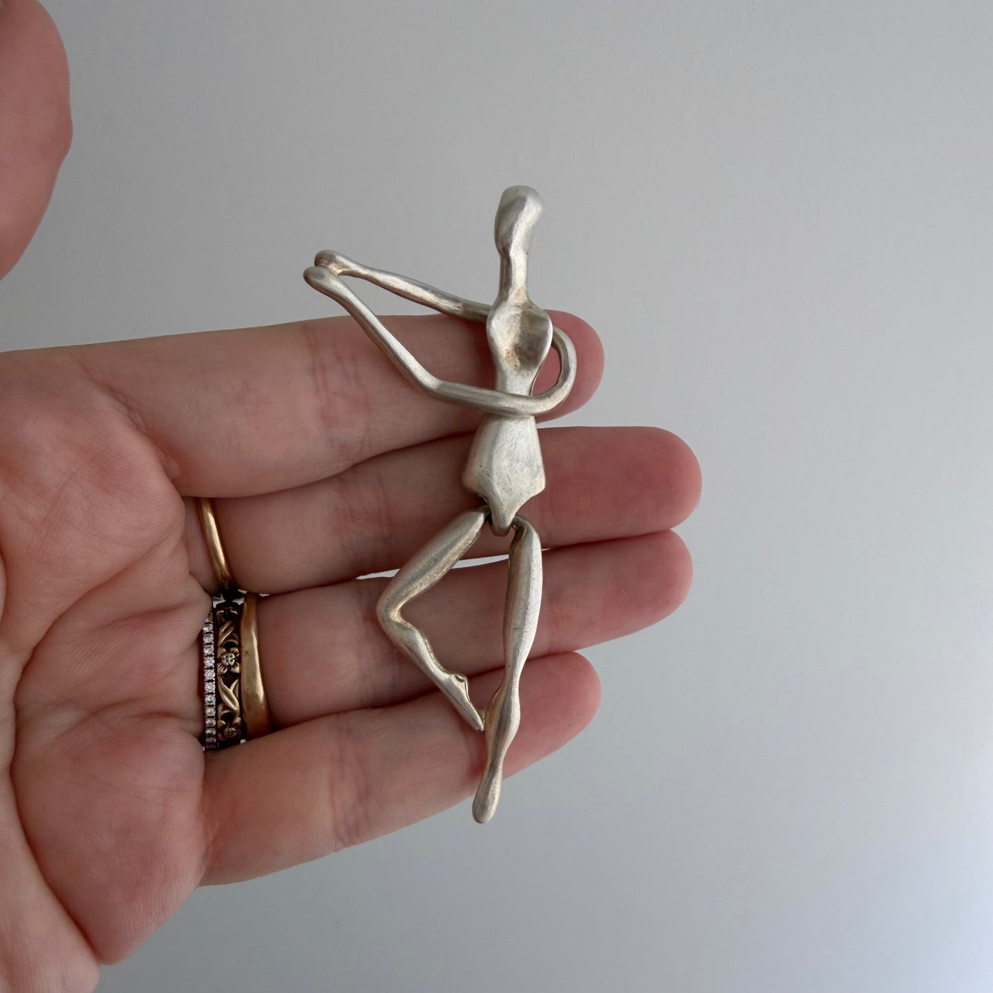 LIKE A LIVE // dynamic dancer / sterling silver large articulated pendant