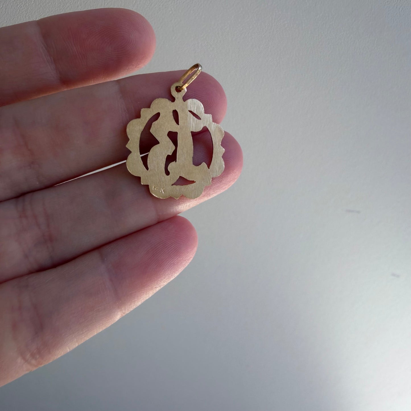 V I N T A G E // lucky 13 / 12k marked 14k yellow gold lucky talisman / a pendant charm
