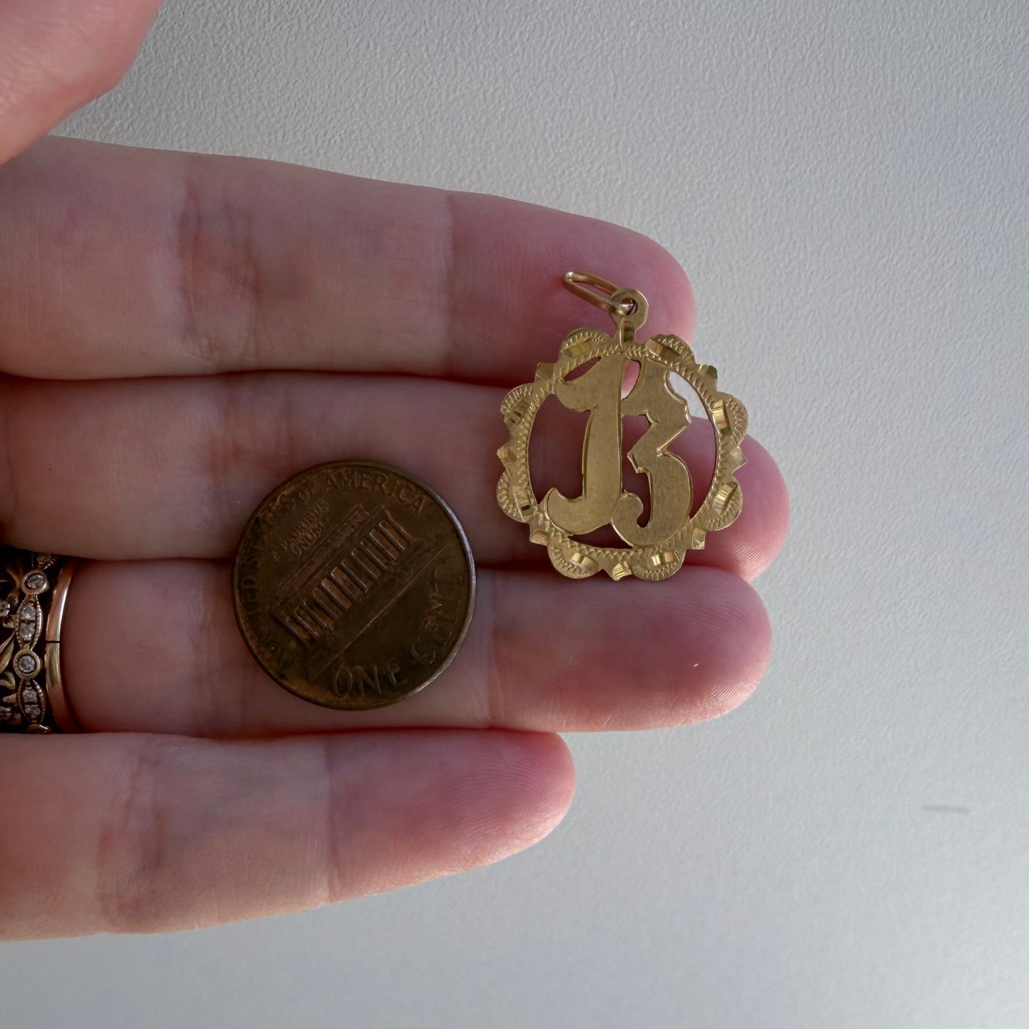 V I N T A G E // lucky 13 / 12k marked 14k yellow gold lucky talisman / a pendant charm