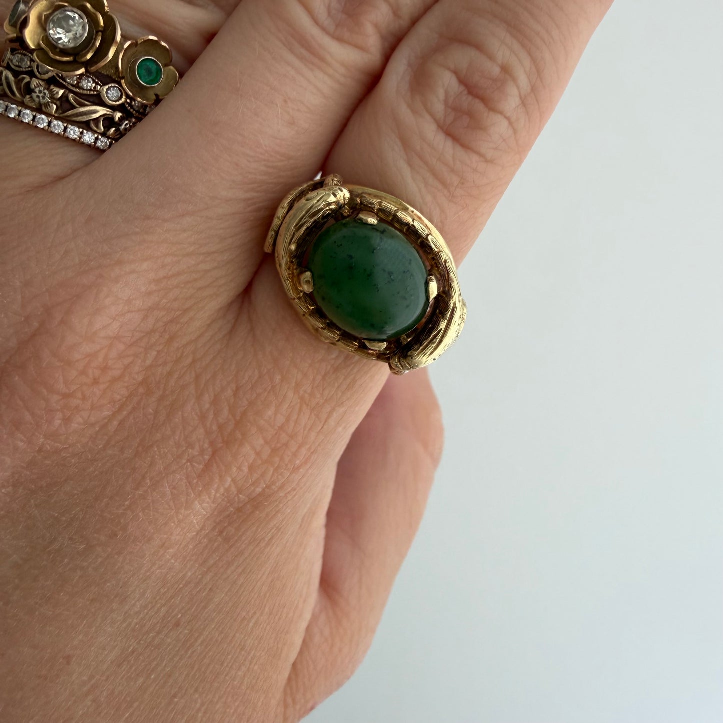 V I N T A G E // snake play / 10k + jade double snake statement ring / size 6