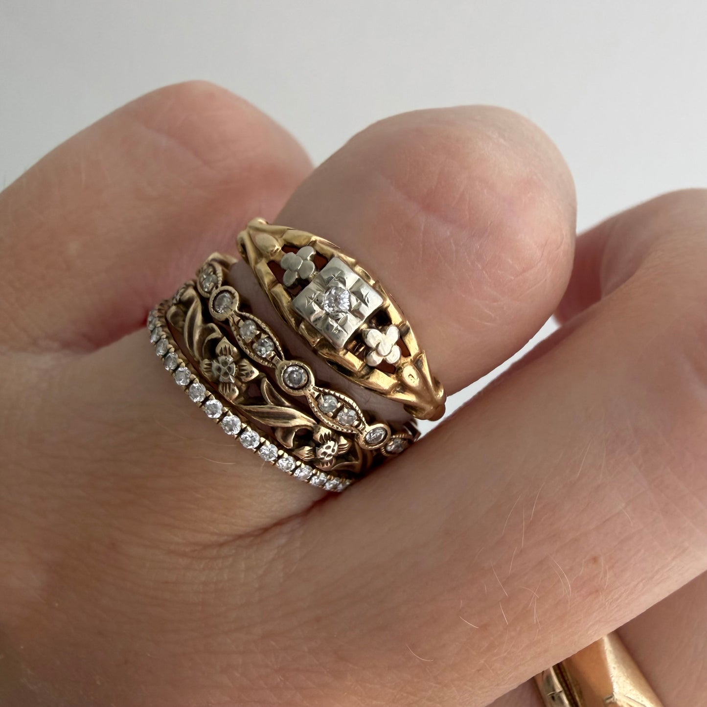 V I N T A G E // late deco bloom / two tone 14k and diamond floral solitaire ring / size 5.25
