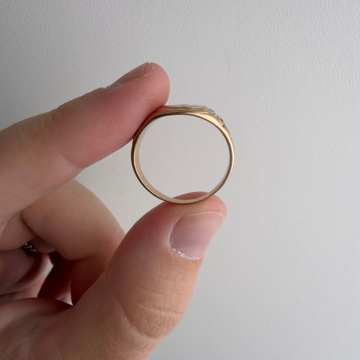 reimagined A N T I Q U E // beam us up / edwardian era 10k rosy gold signet ring + new UFO and willing passenger / size 6.5