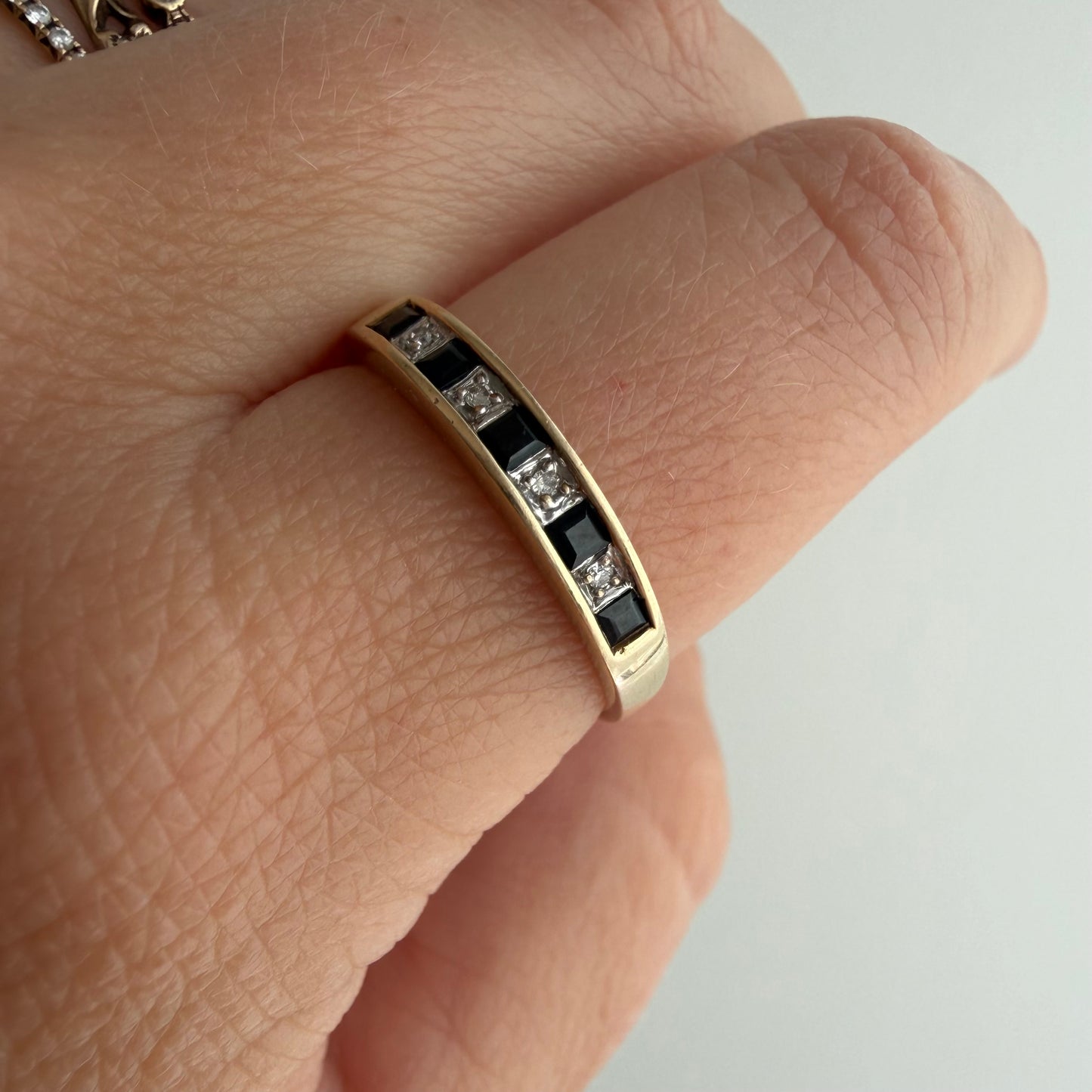 V I N T A G E // hopscotch stacker / 9k stacking band with blue topaz and diamonds / size 9