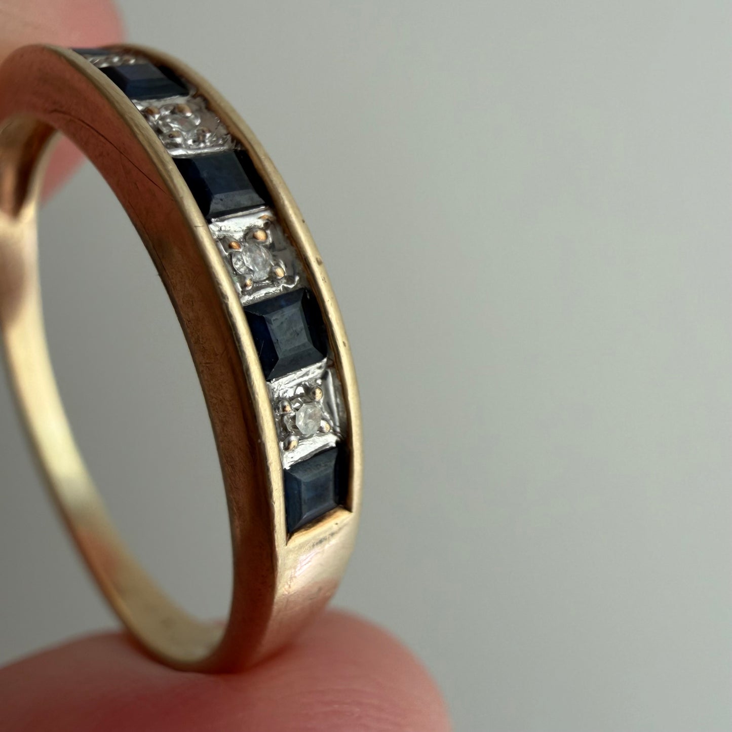 V I N T A G E // hopscotch stacker / 9k stacking band with blue topaz and diamonds / size 9