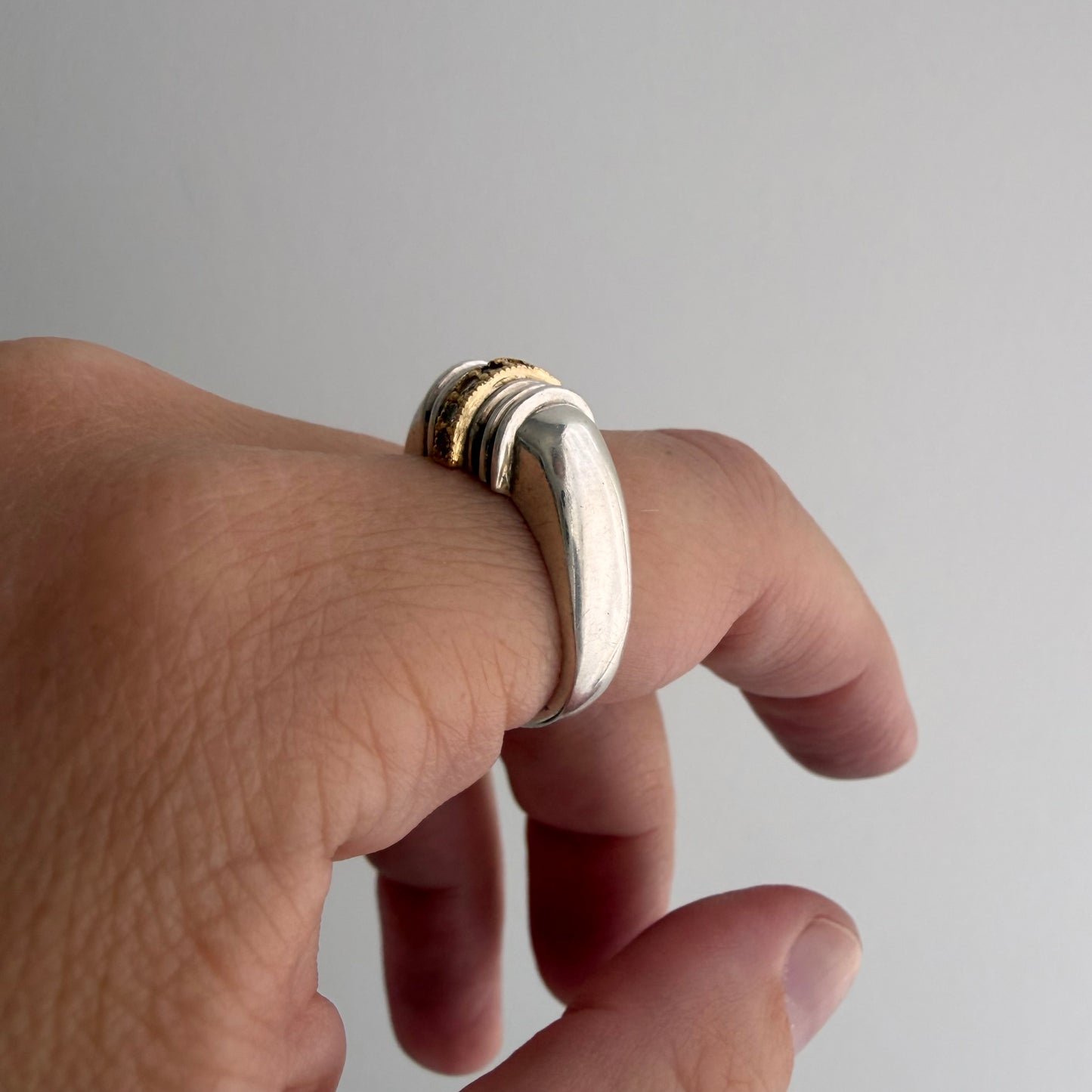 E S T A T E // 1940s lines / sterling silver + 10k + diamond ribbed arch ring / size 6.75