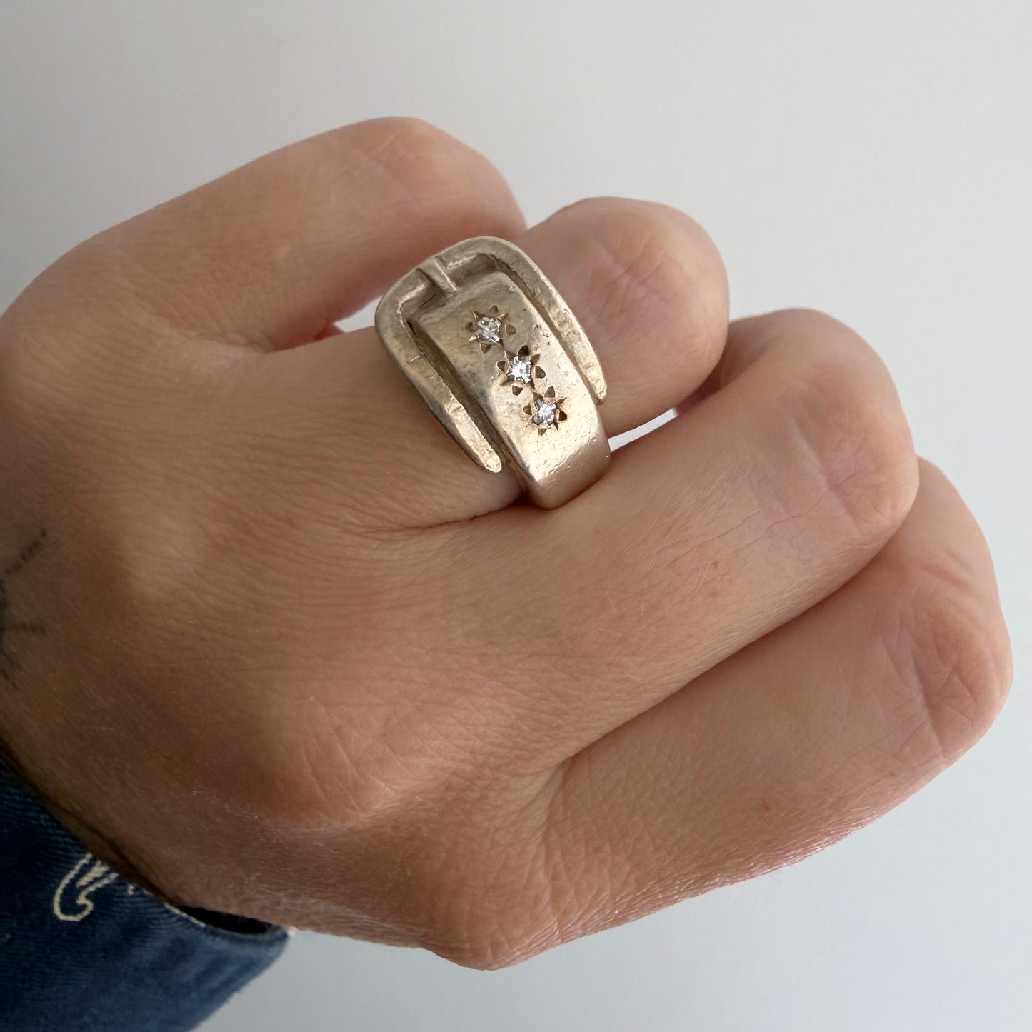 V I N T A G E // timeless stars / sterling silver + star set diamond wide buckle band / size 4ish