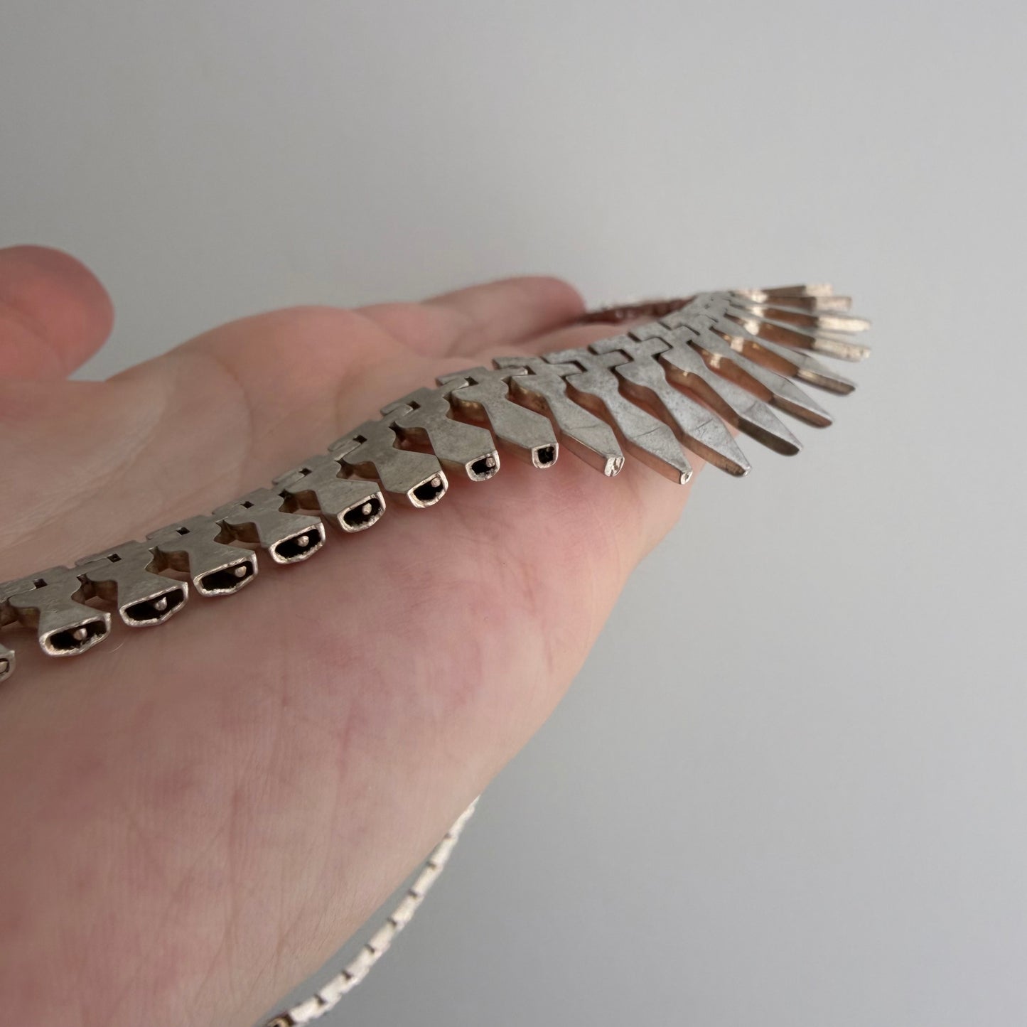 V I N T A G E // like Cleopatra / sterling silver paneled fringe collar necklace / 17", 34.6g