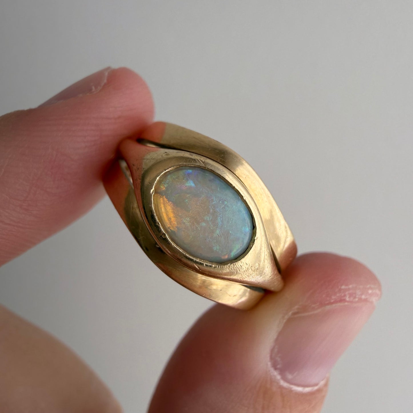 V I N T A G E // opal eye / modernist flush set opal instant stack ring / size 5.25 to 6.25