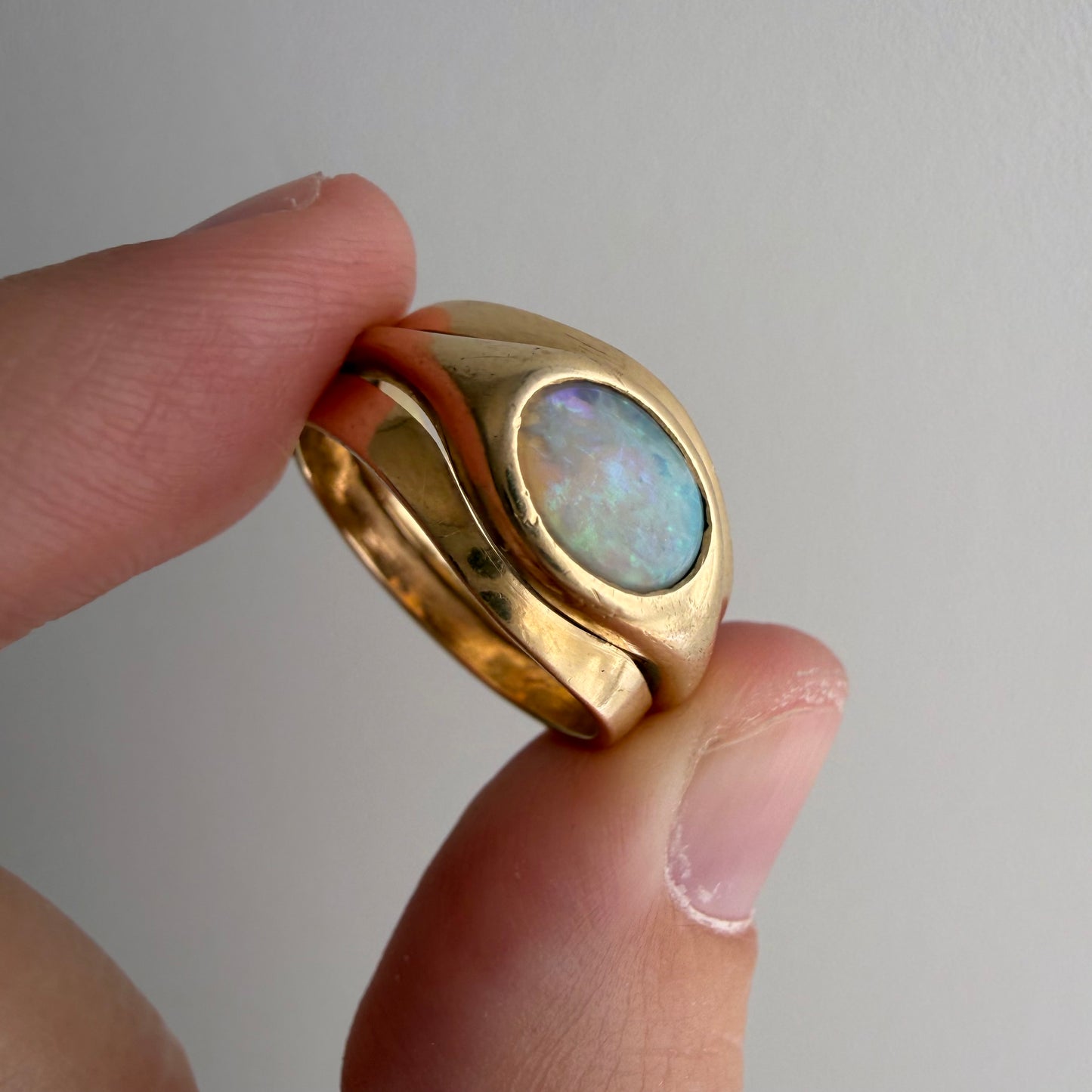 V I N T A G E // opal eye / modernist flush set opal instant stack ring / size 5.25 to 6.25