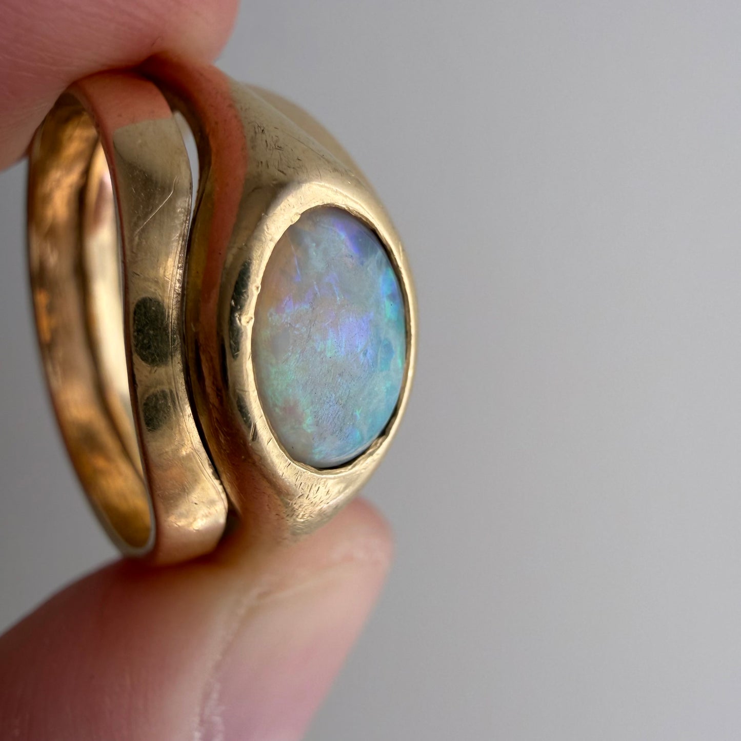 V I N T A G E // opal eye / modernist flush set opal instant stack ring / size 5.25 to 6.25