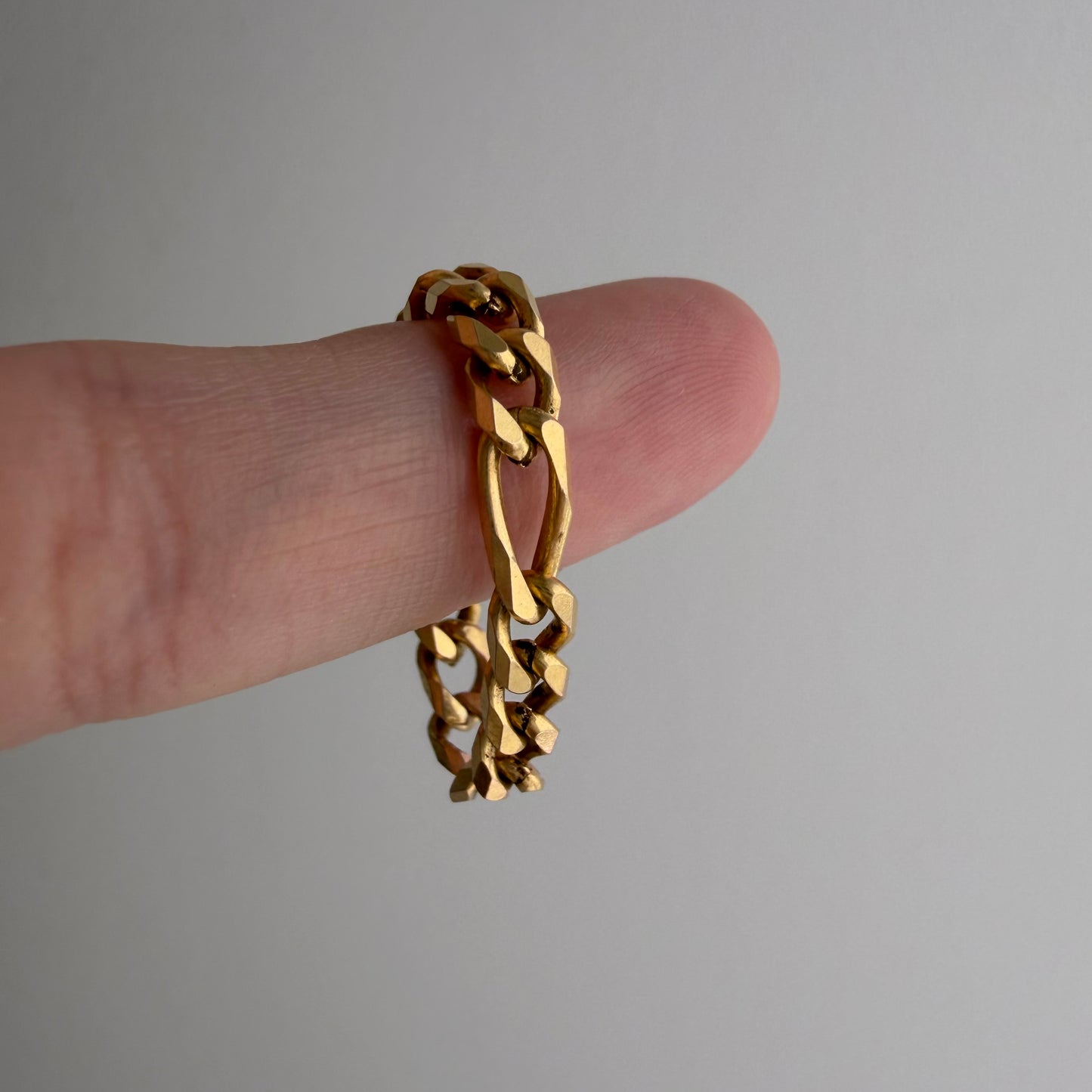 reimagined V I N T A G E // 14k flexible figaro link chain ring / size 6.25