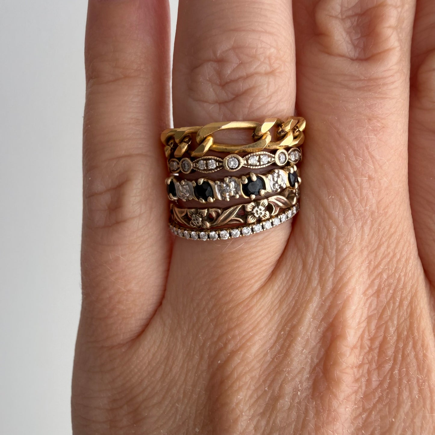 reimagined V I N T A G E // 14k flexible figaro link chain ring / size 6.25