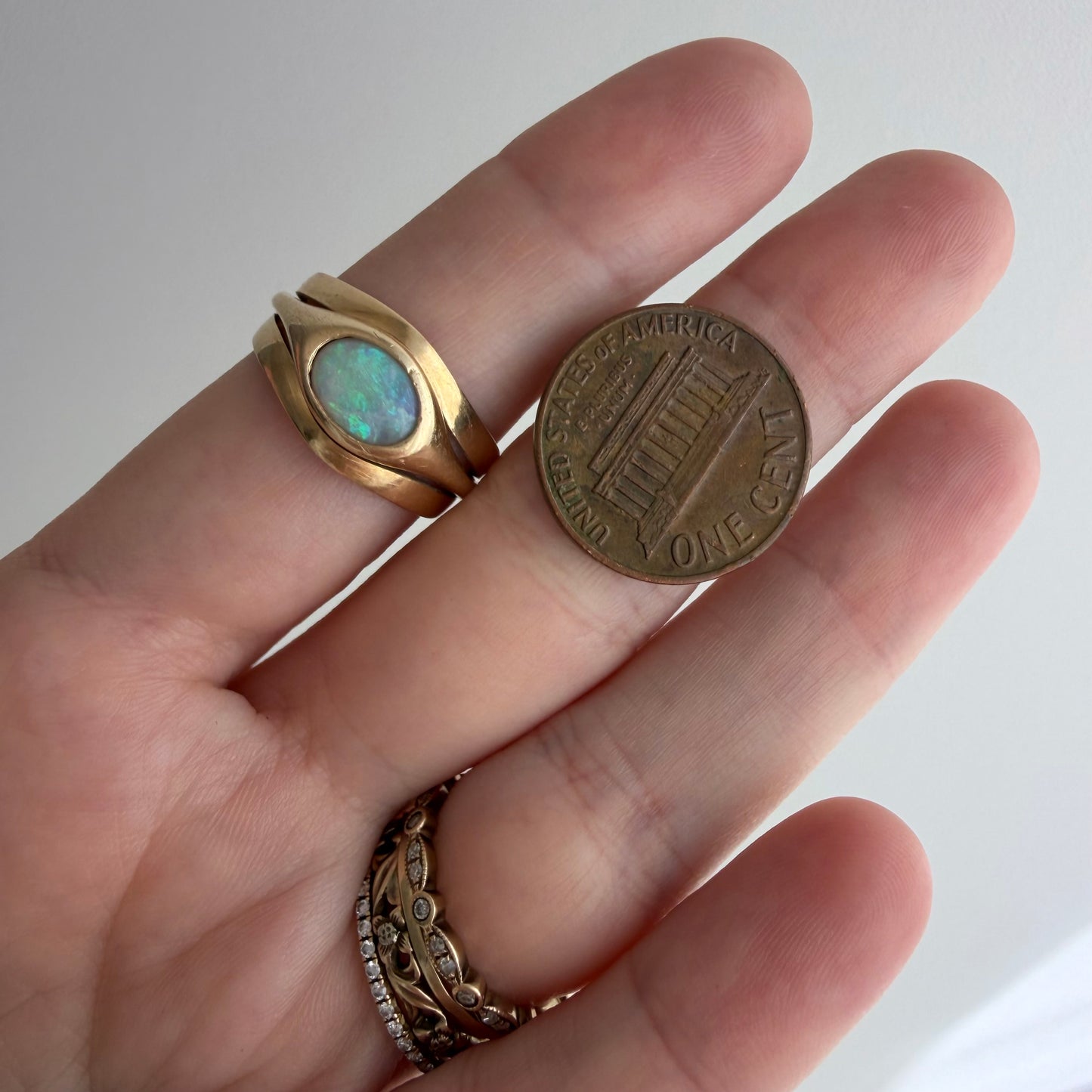 V I N T A G E // opal eye / modernist flush set opal instant stack ring / size 5.25 to 6.25