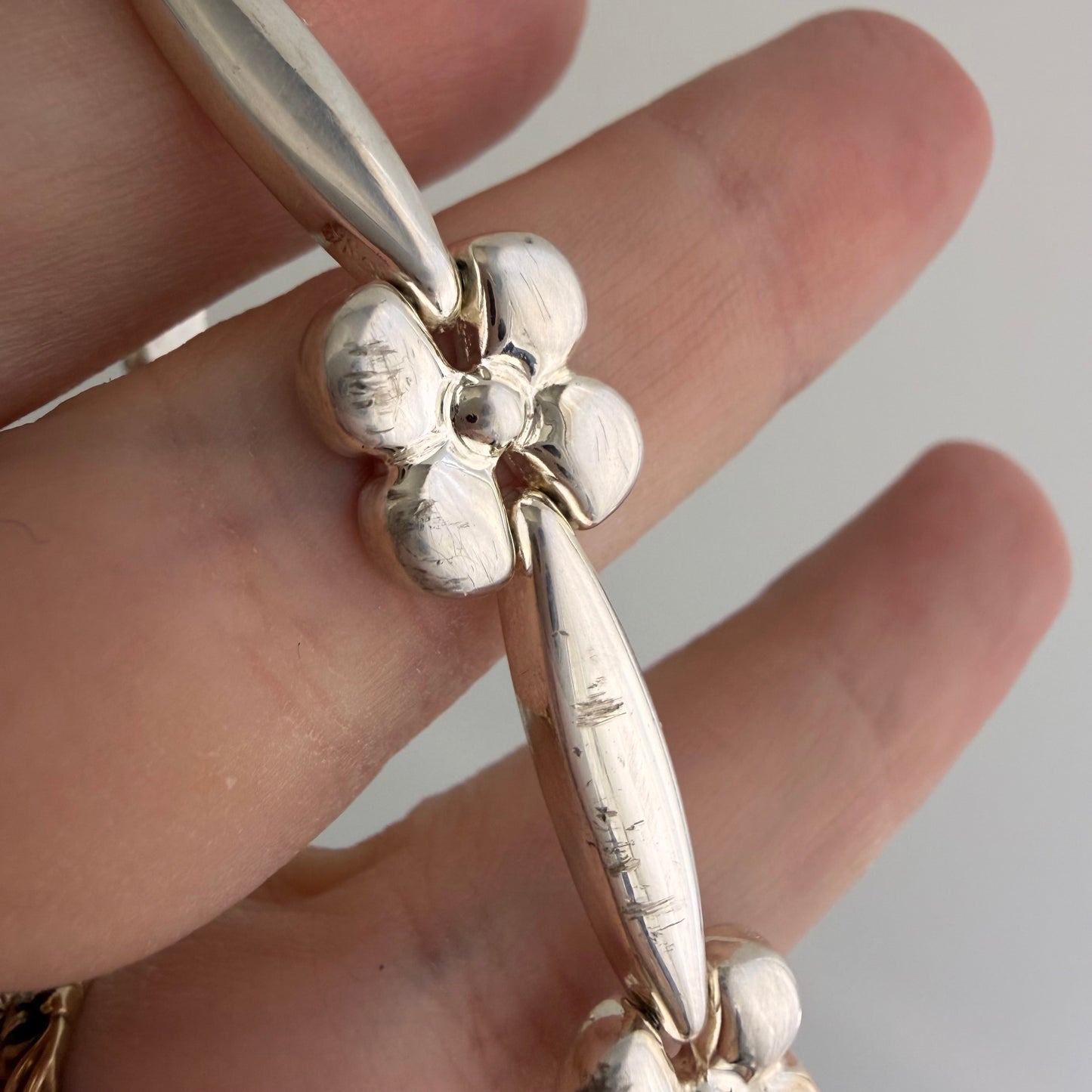 LIKE A LIVE // Alemany Flea Market find / necklace and bracelet set