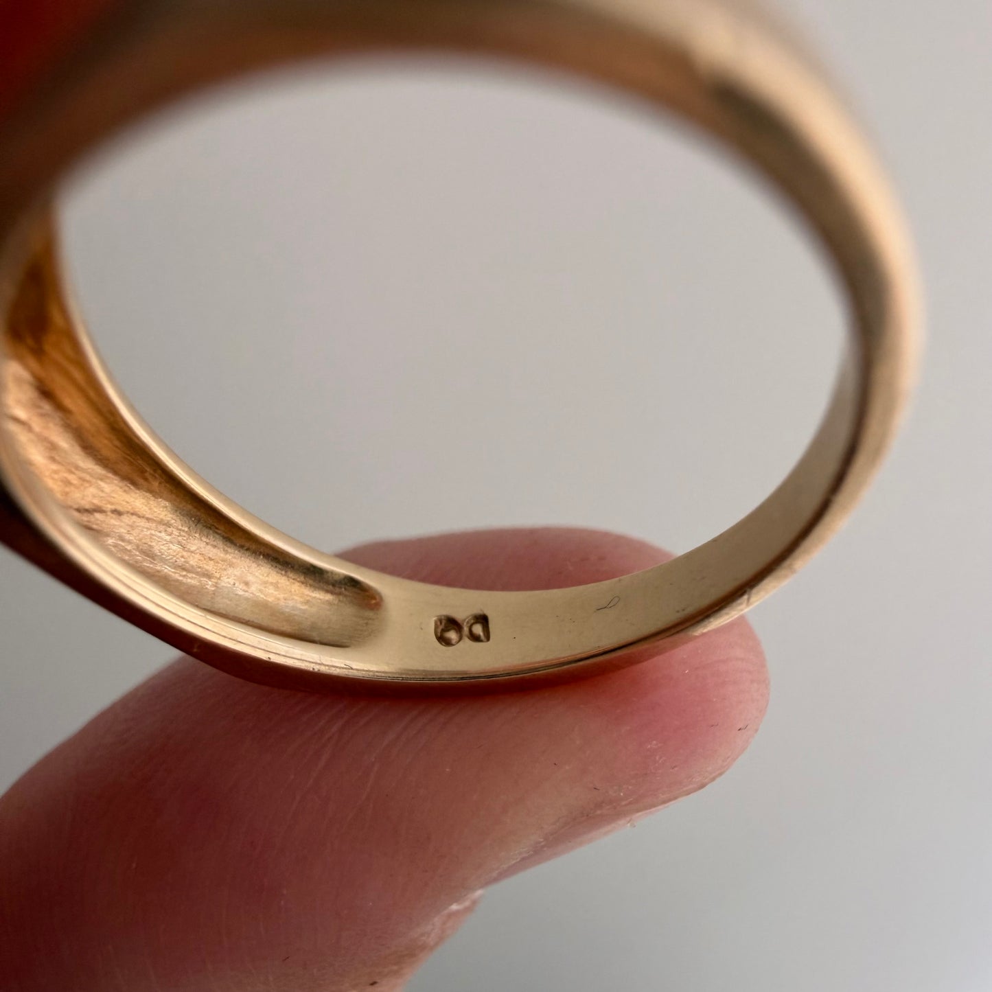 E S T A T E // citrine eye / modernist geometric east west citrine solitaire stacking ring / size 6