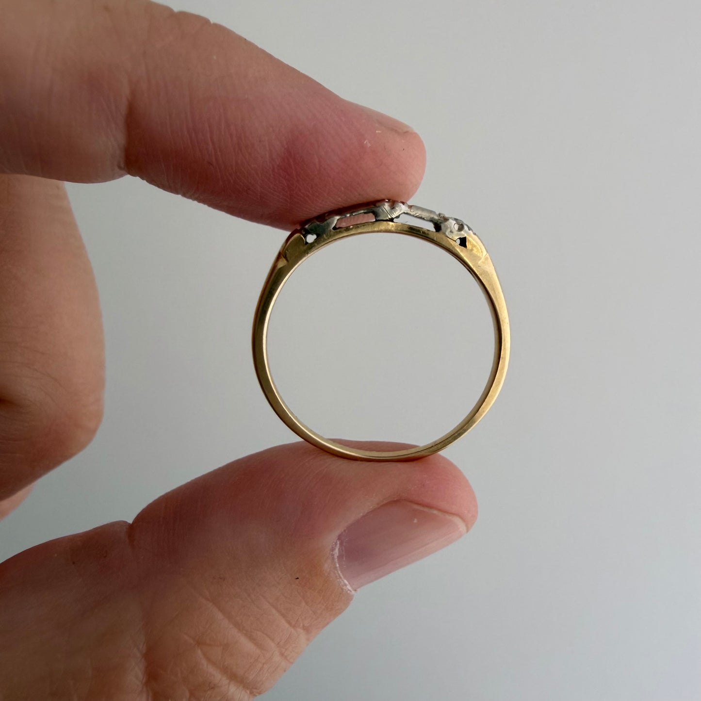 A N T I Q U E // melee magic / 14k yellow and white gold art deco trilogy diamond band / size 7.25