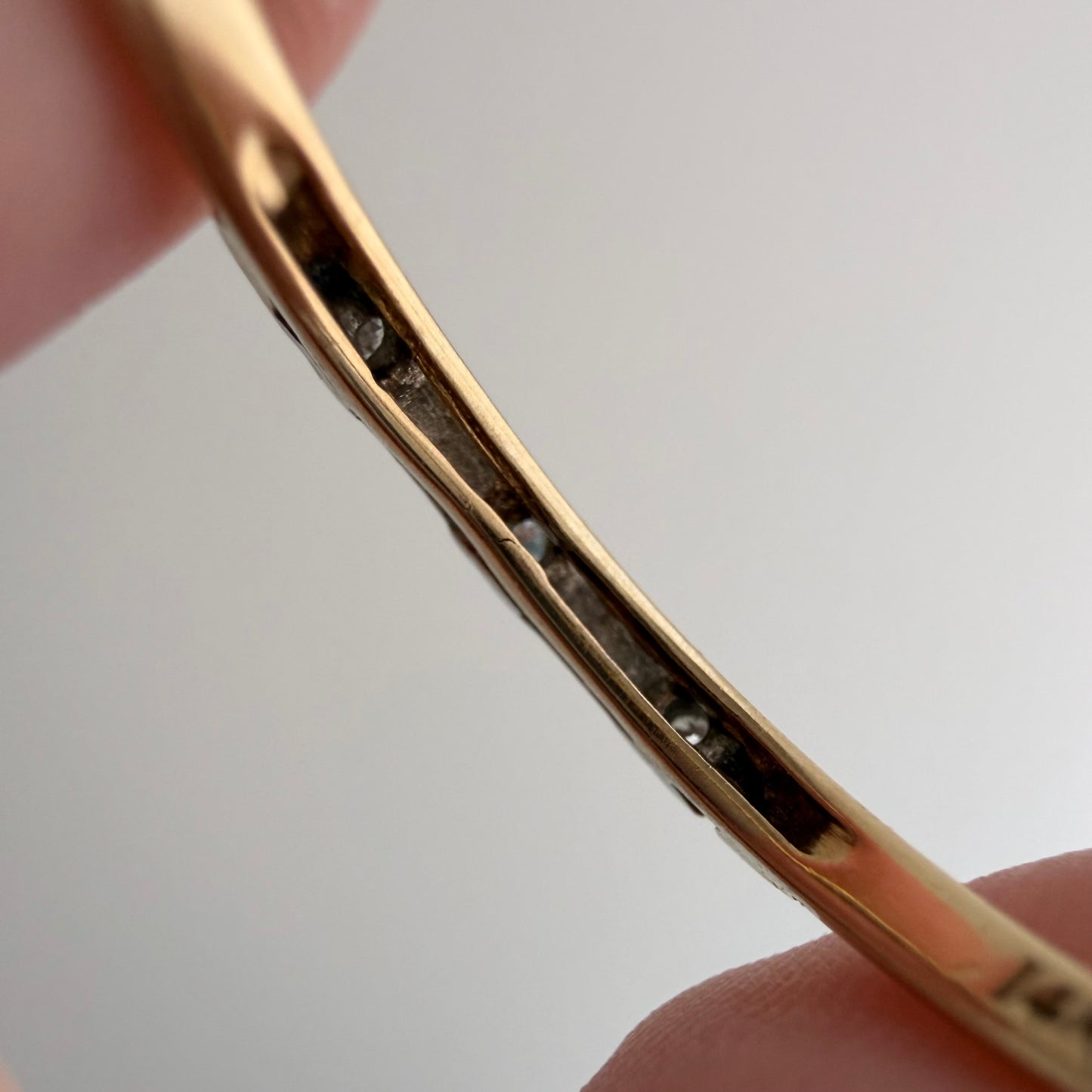 A N T I Q U E // melee magic / 14k yellow and white gold art deco trilogy diamond band / size 7.25