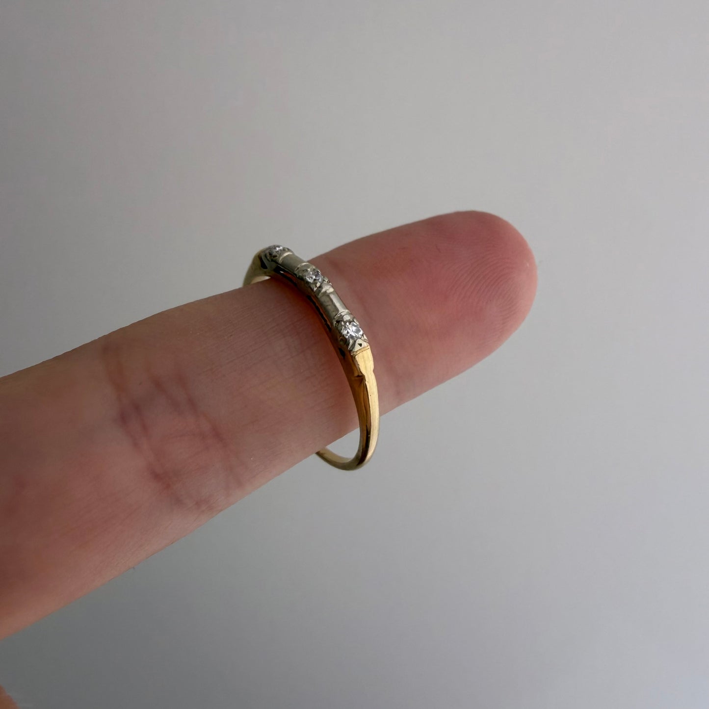 A N T I Q U E // melee magic / 14k yellow and white gold art deco trilogy diamond band / size 7.25